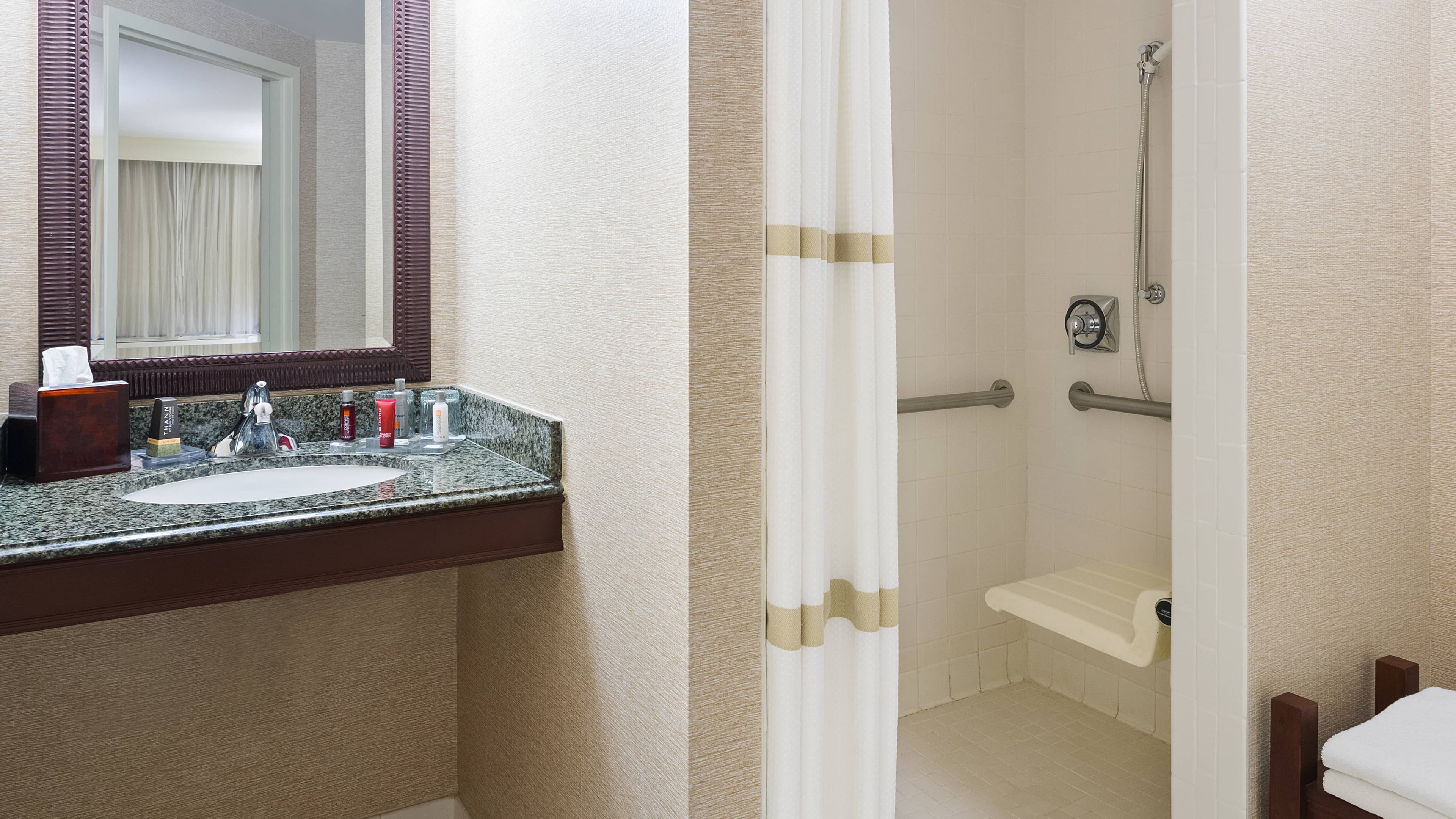Pittsburgh Marriott City Center - Image 5
