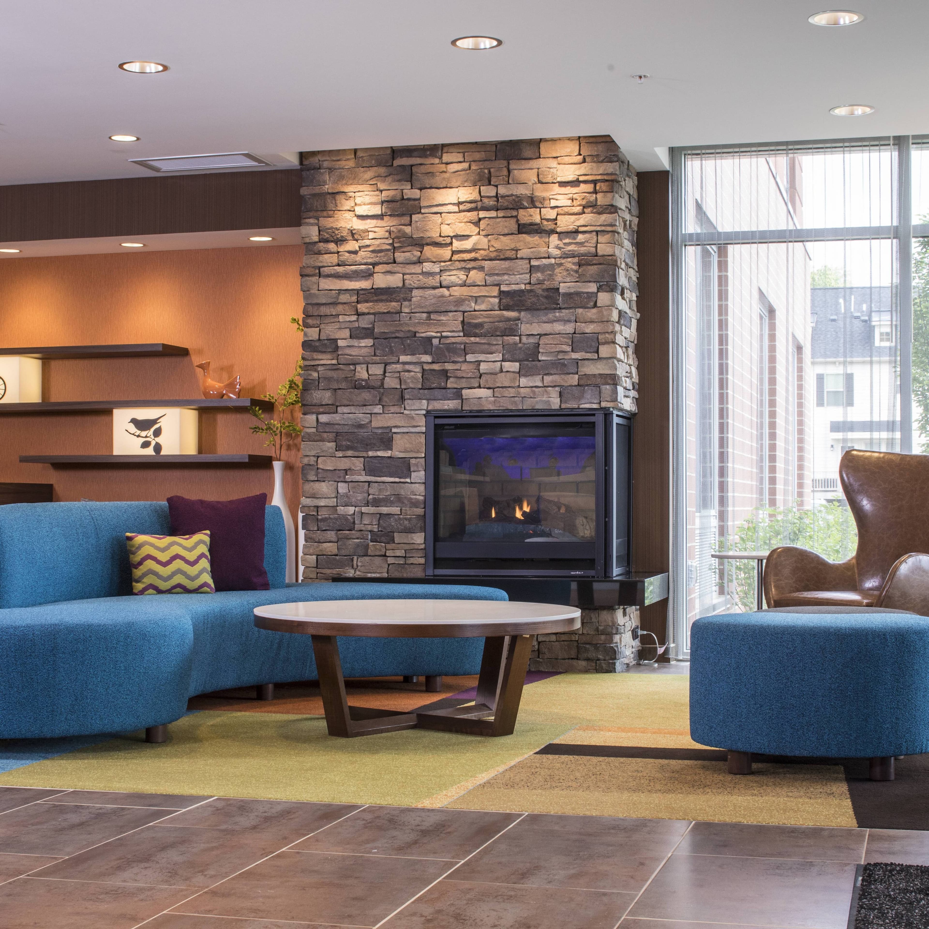 Fairfield Inn & Suites Pittsburgh North/McCandless Crossing - Image 1