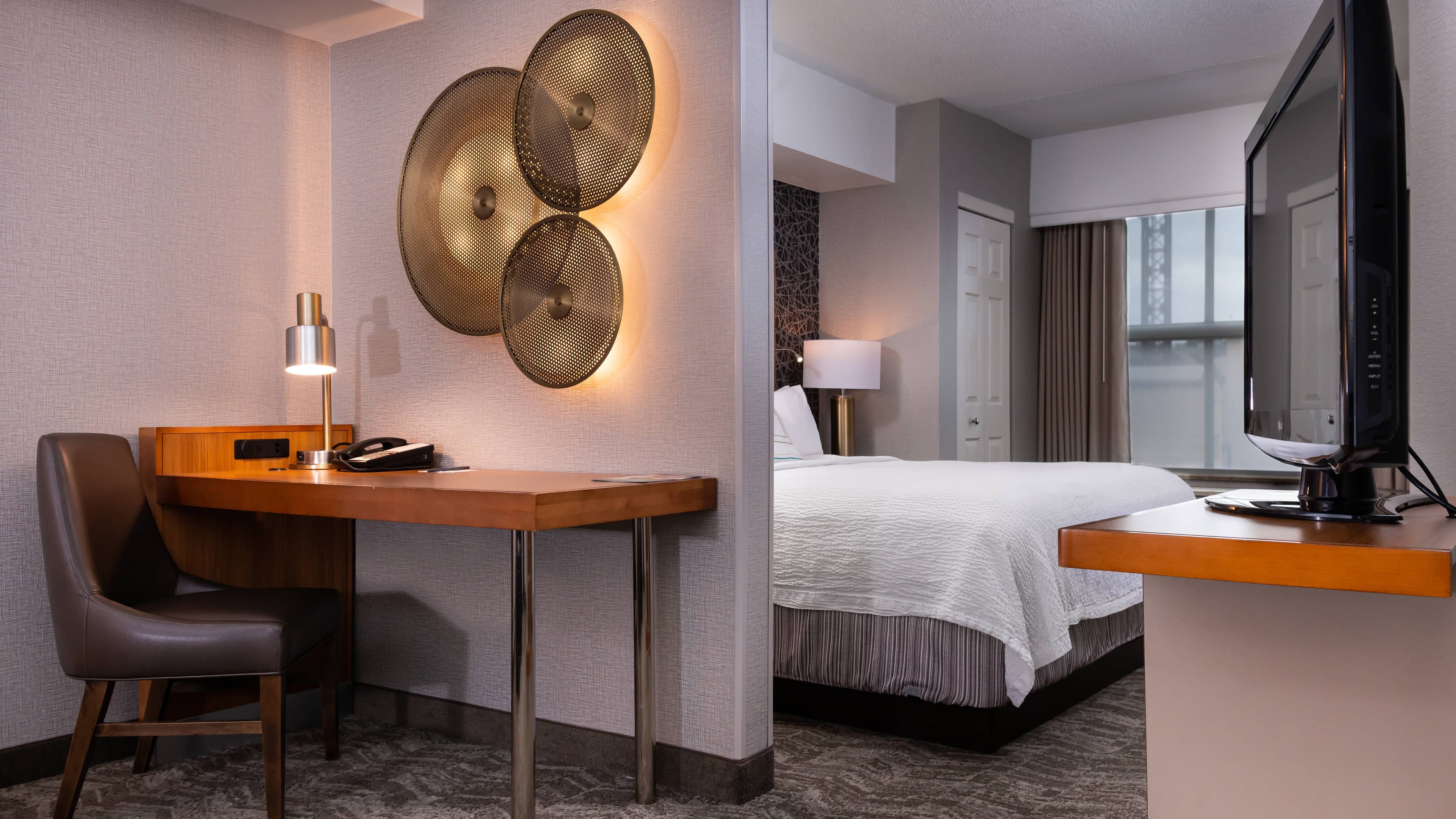 Holiday Inn Express & Suites Pittsburgh North Shore — 19