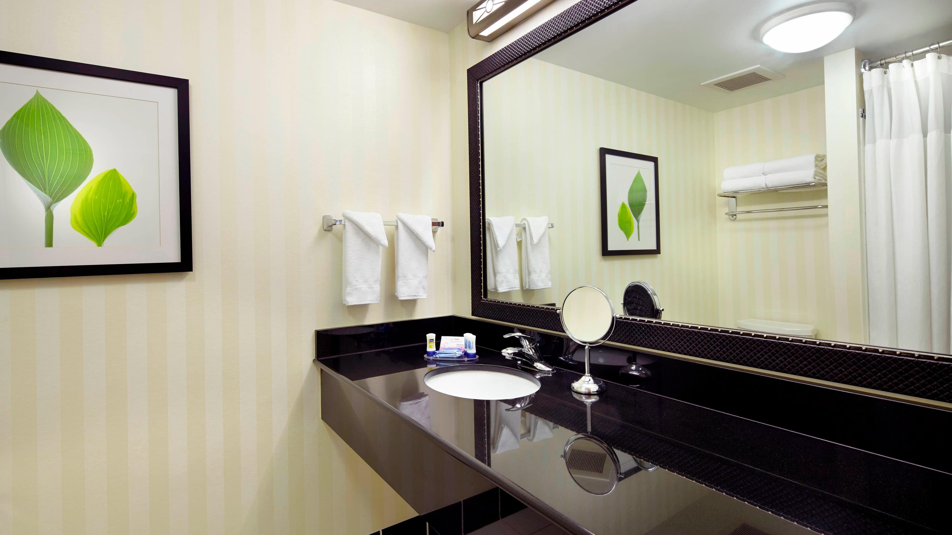 Fairfield Inn & Suites Pittsburgh Neville Island - Image 3
