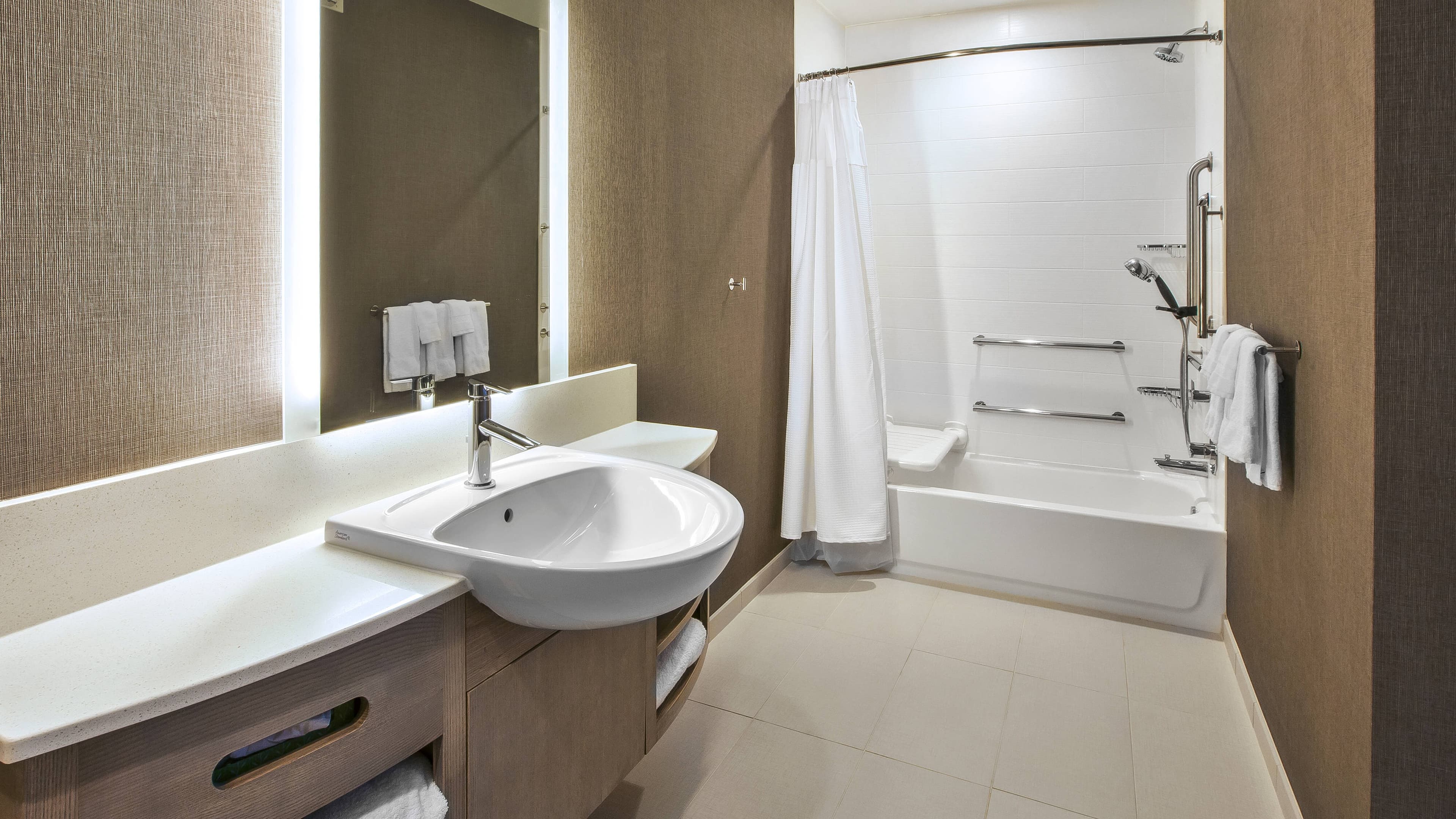 Suite - Image 8