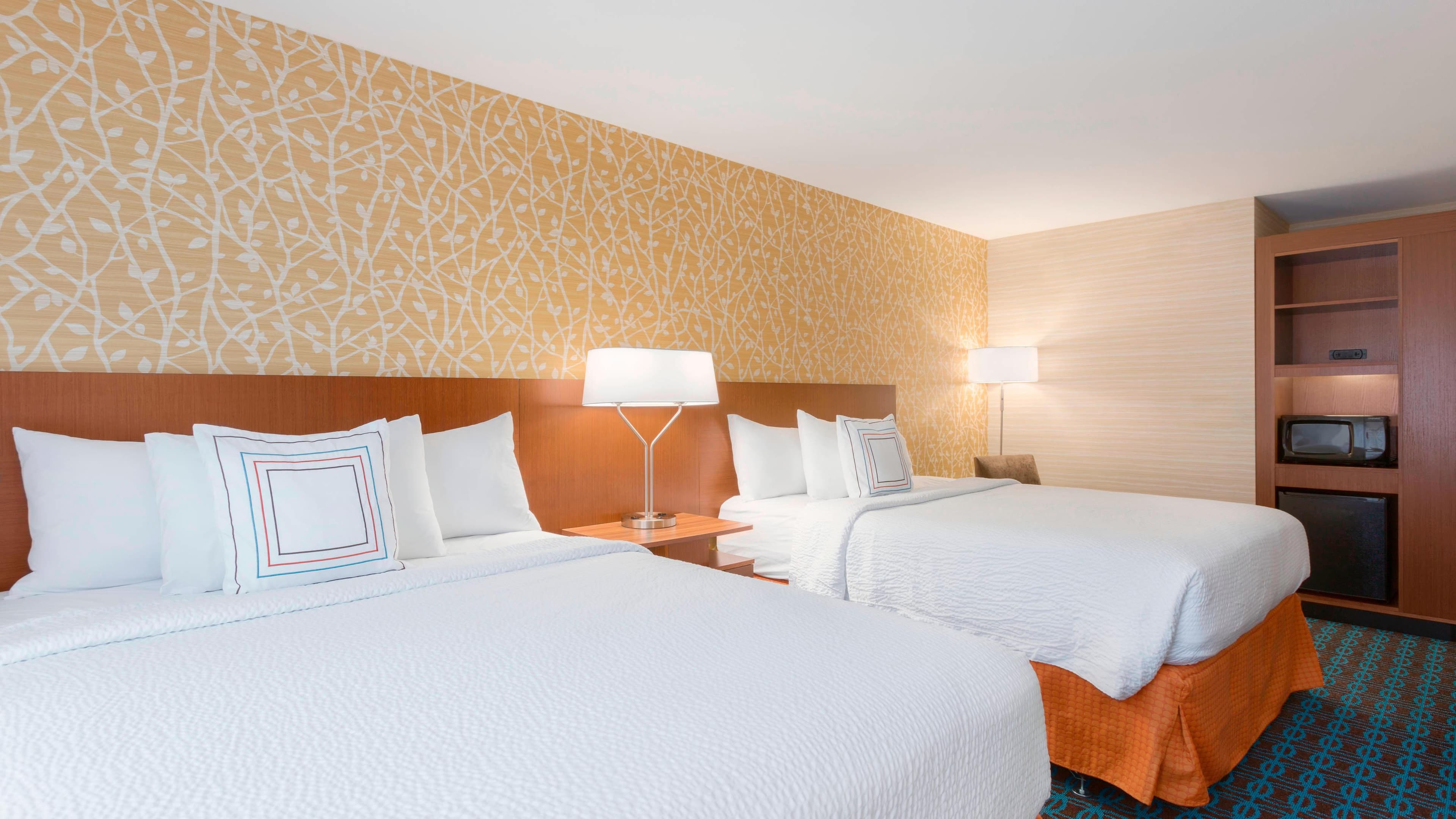 Holiday Inn Express Pittsburgh E - Waterfront Dr — 18