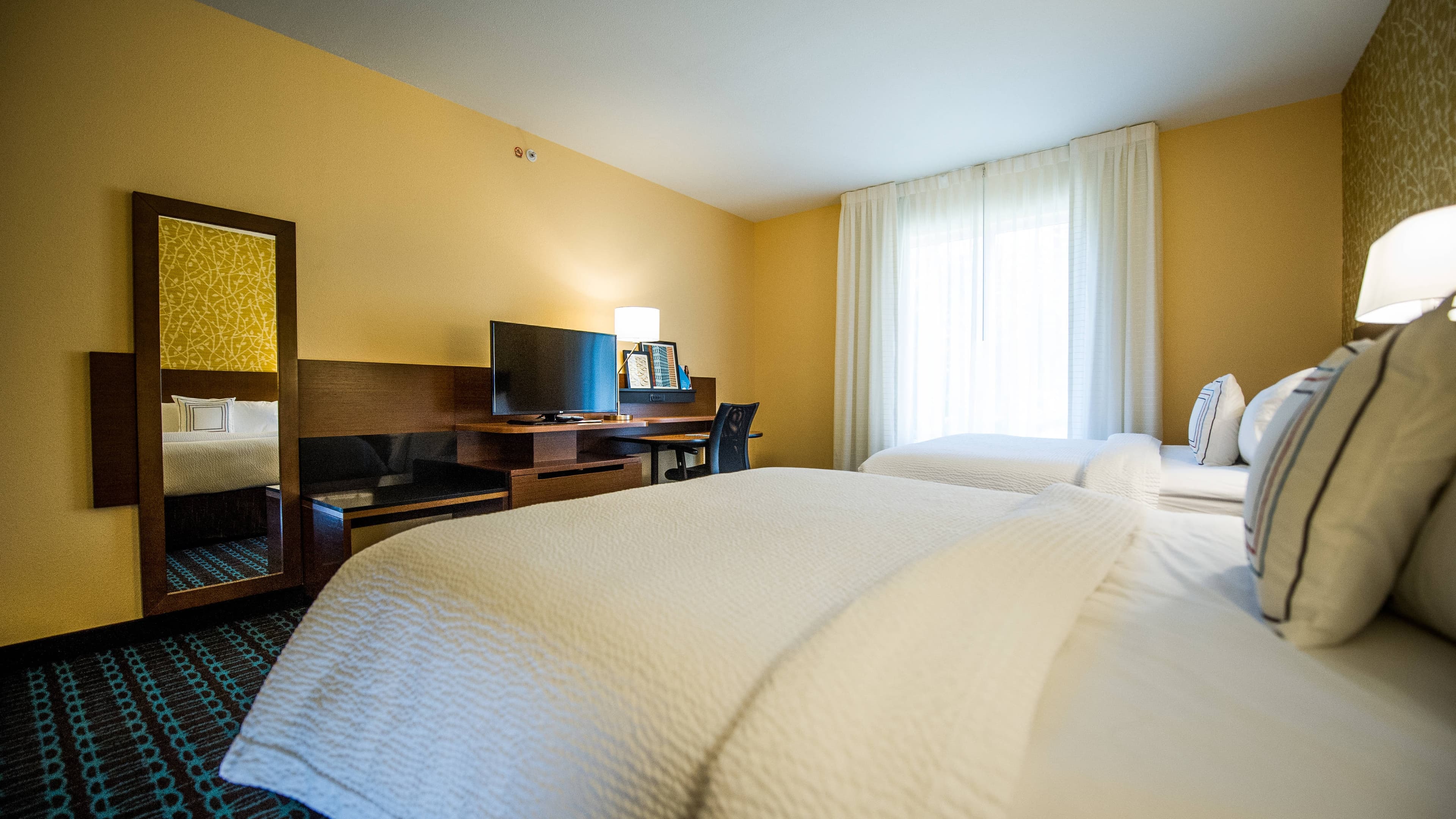 Fairfield Inn & Suites Cambridge — 9