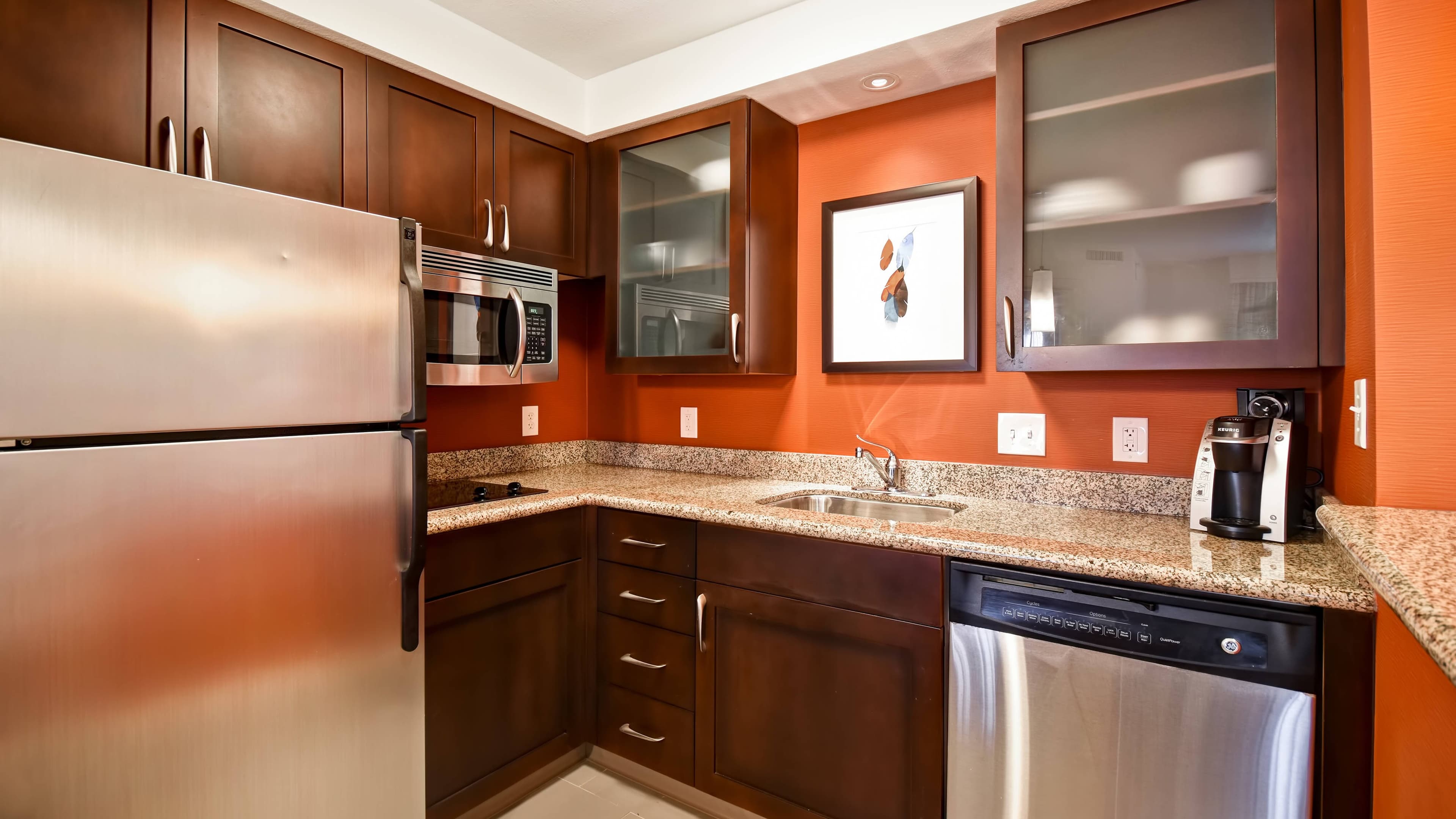 1 Bedroom Suite - Image 2