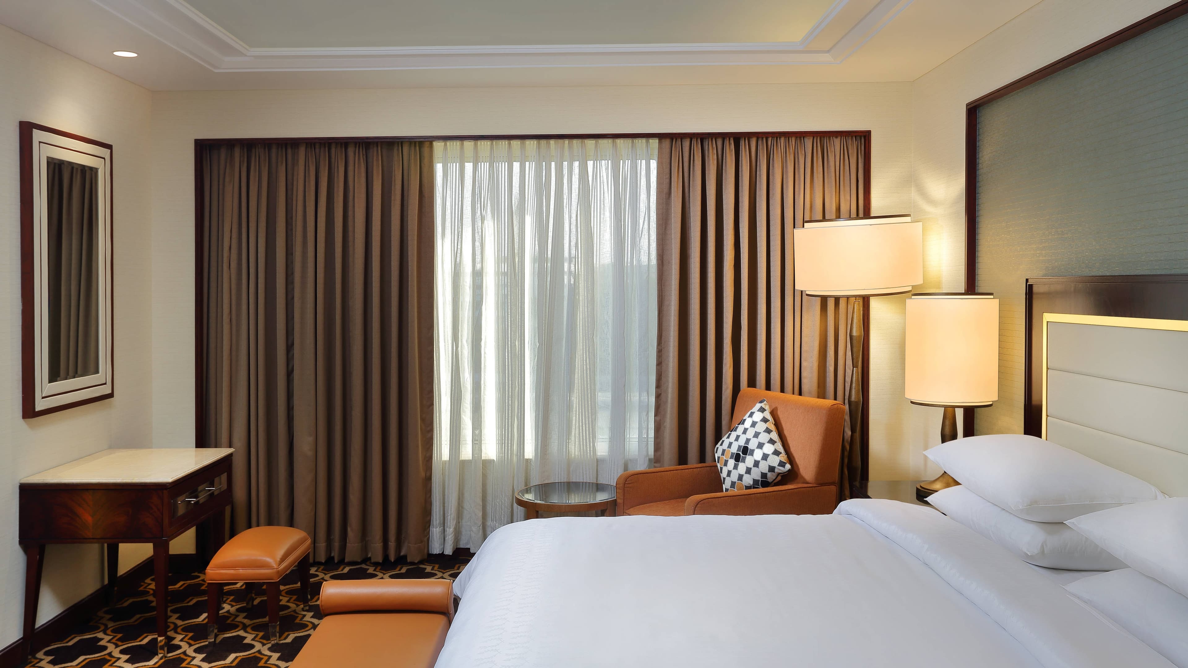 Sheraton Grand Pune Bund Garden Hotel — 6