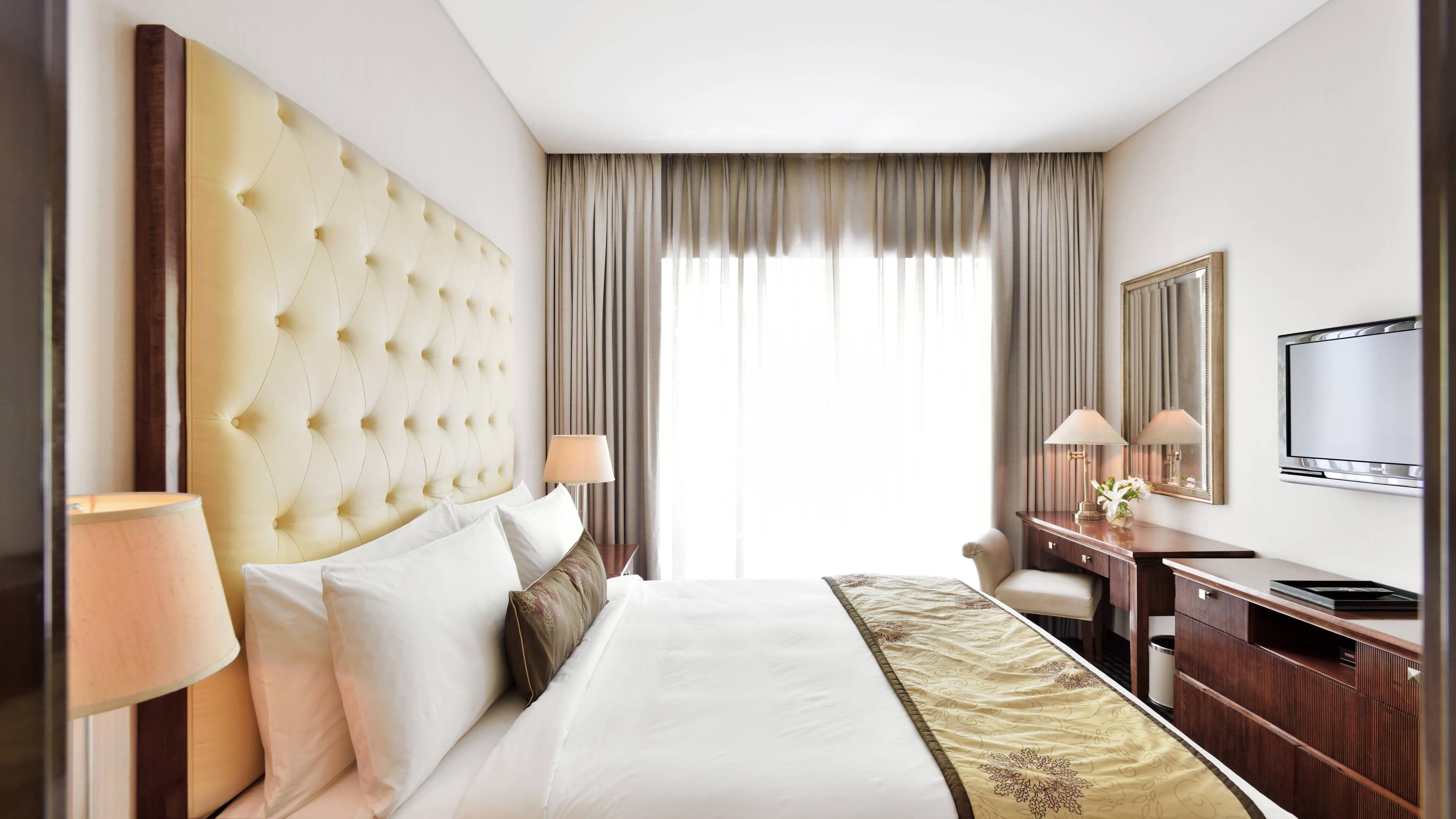 Marriott Suites Pune — 11