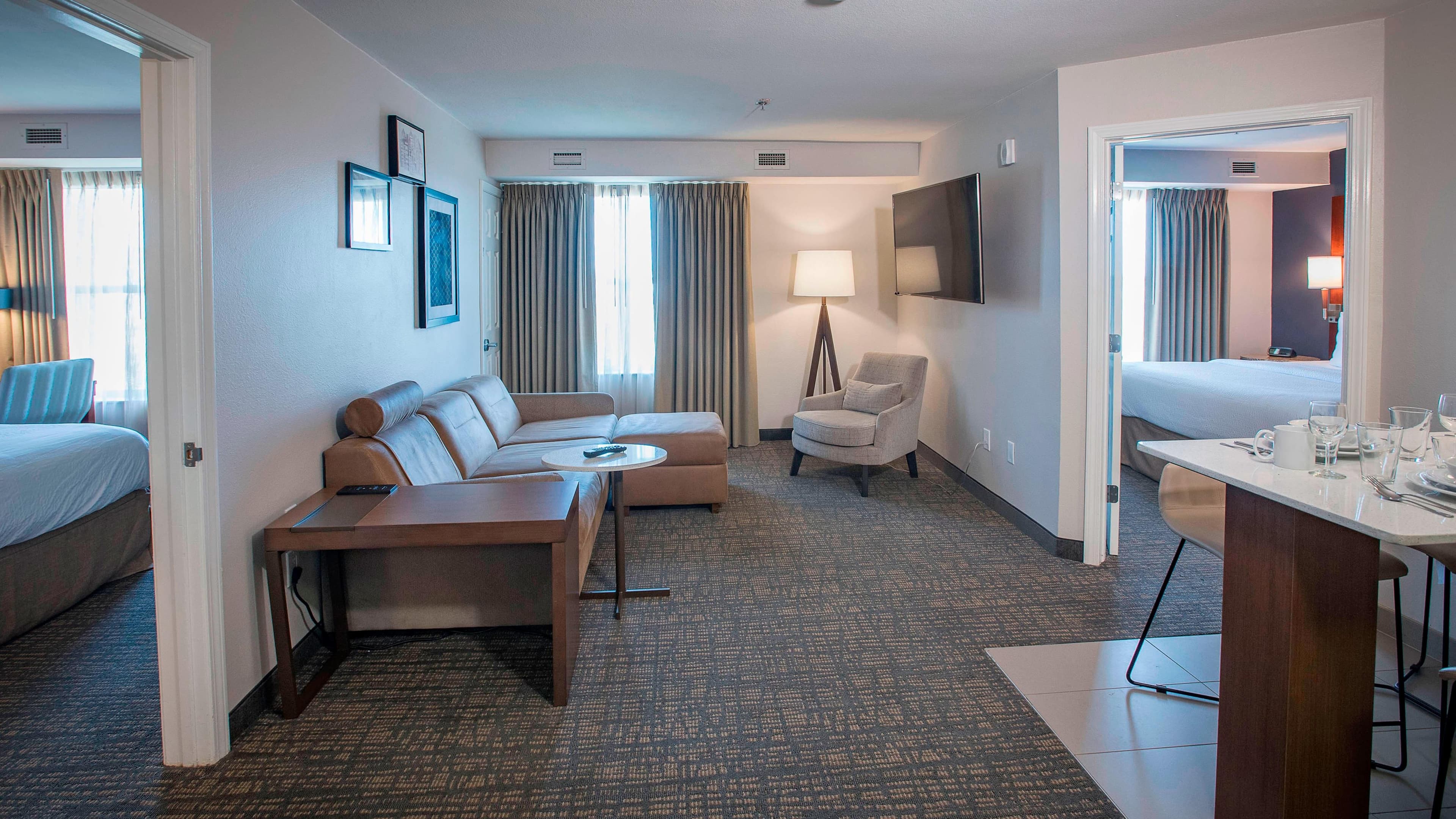 Holiday Inn Express Pensacola Downtown — 33