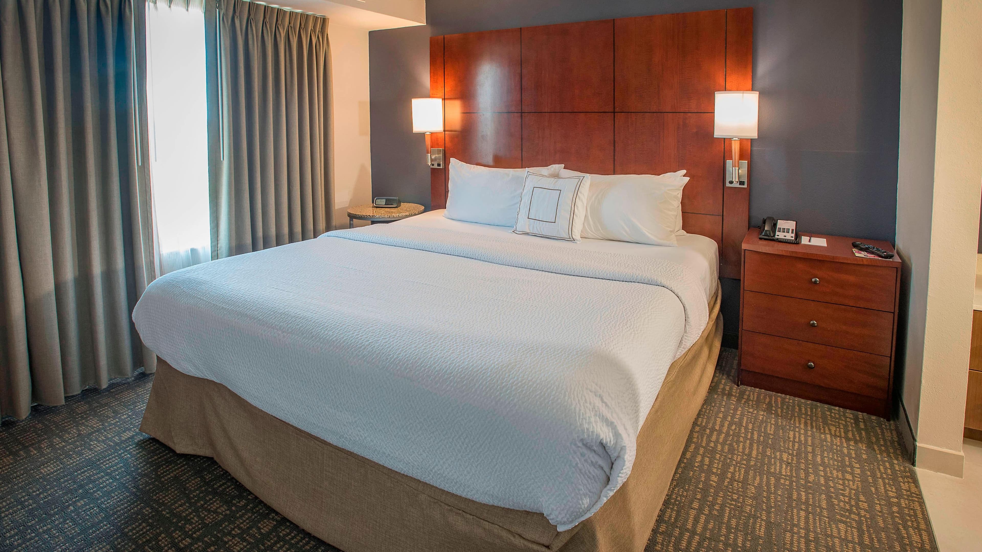 Holiday Inn Express Pensacola Downtown — 36