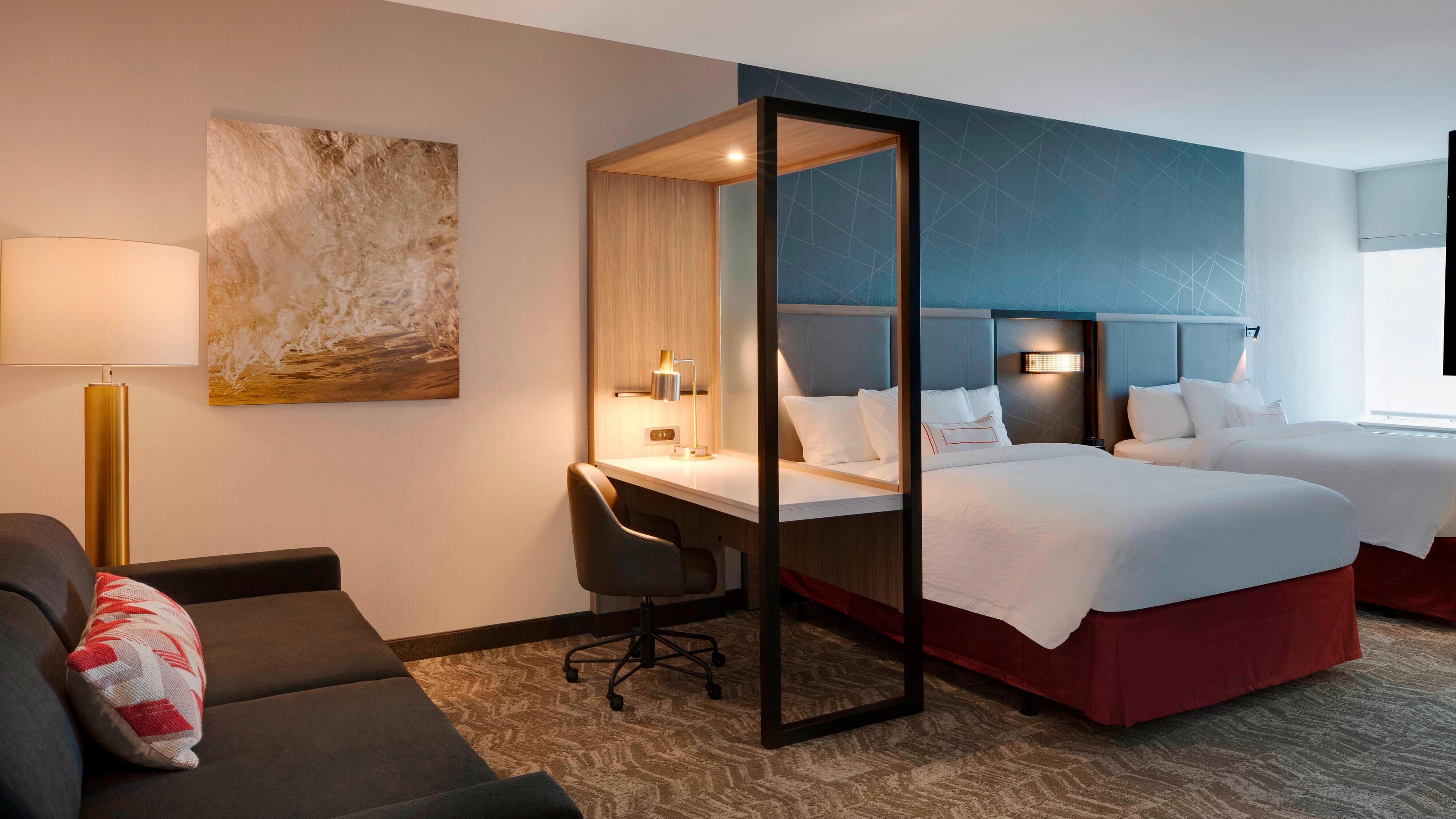 SpringHill Suites Hampton Portsmouth - Image 4