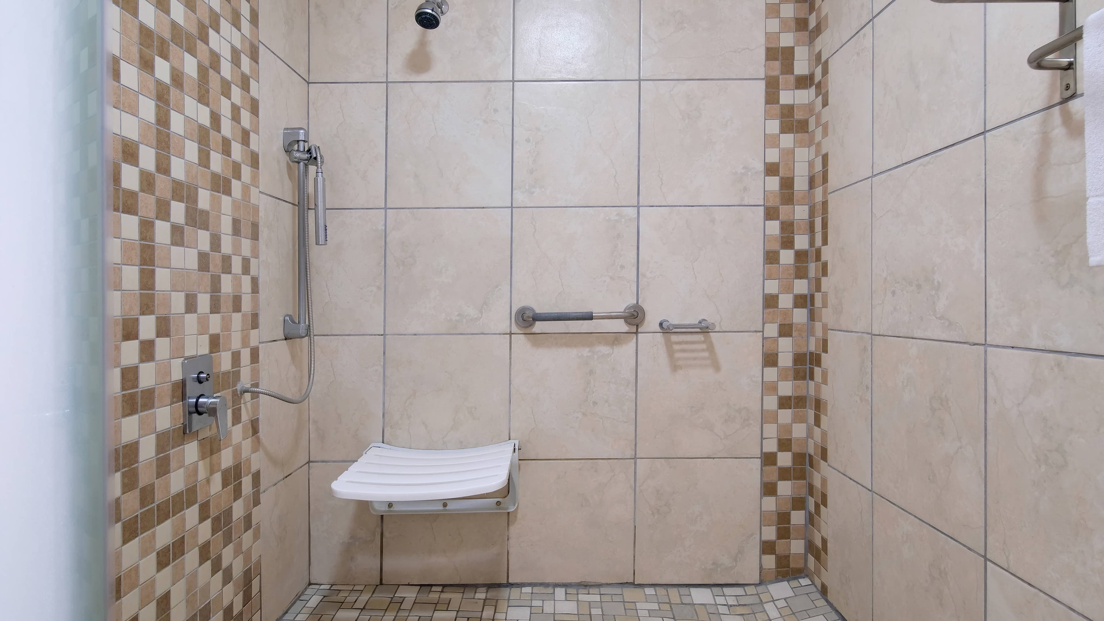 Accessible - Image 3