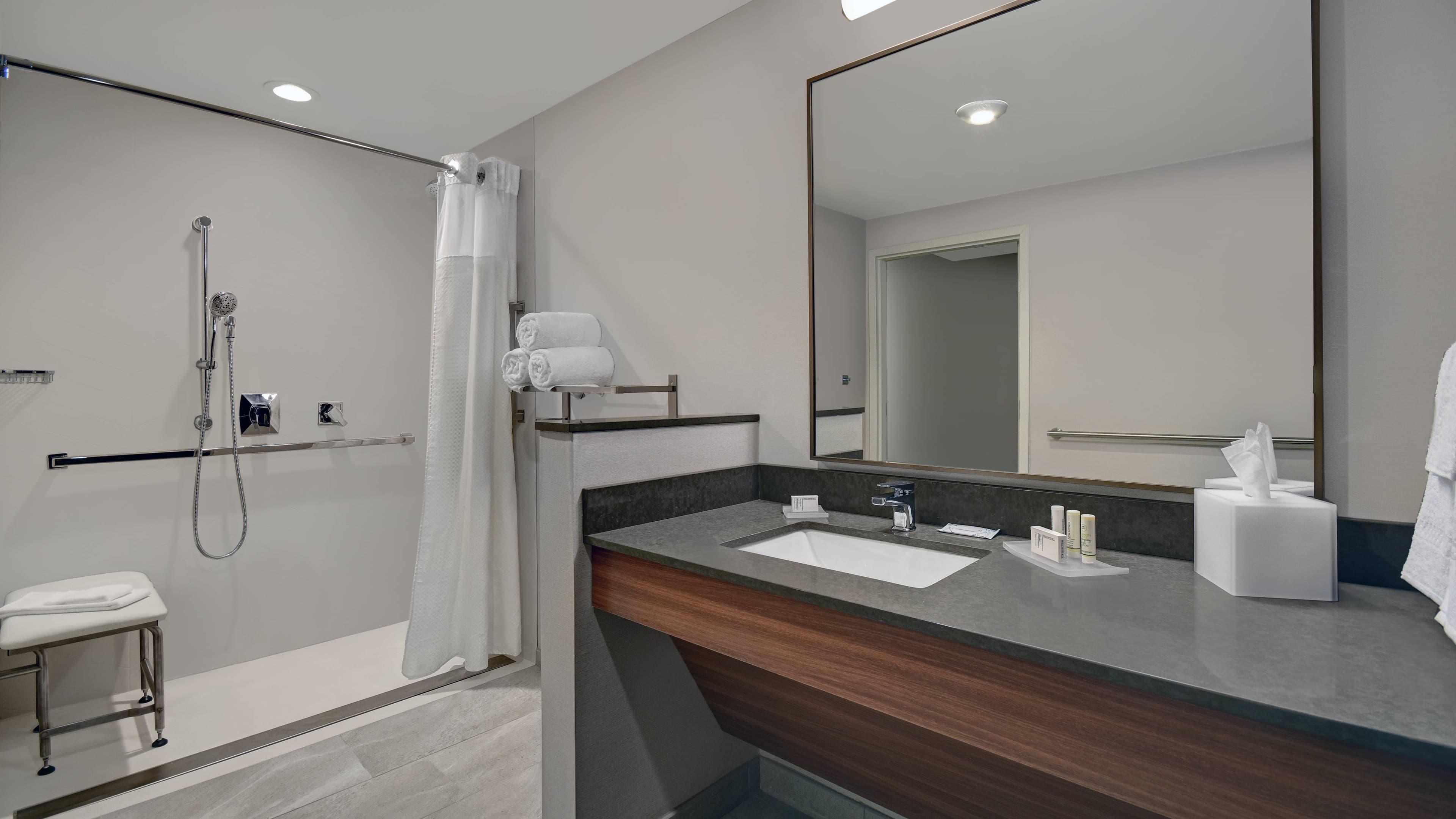 Fairfield Inn & Suites Mansfield — 8
