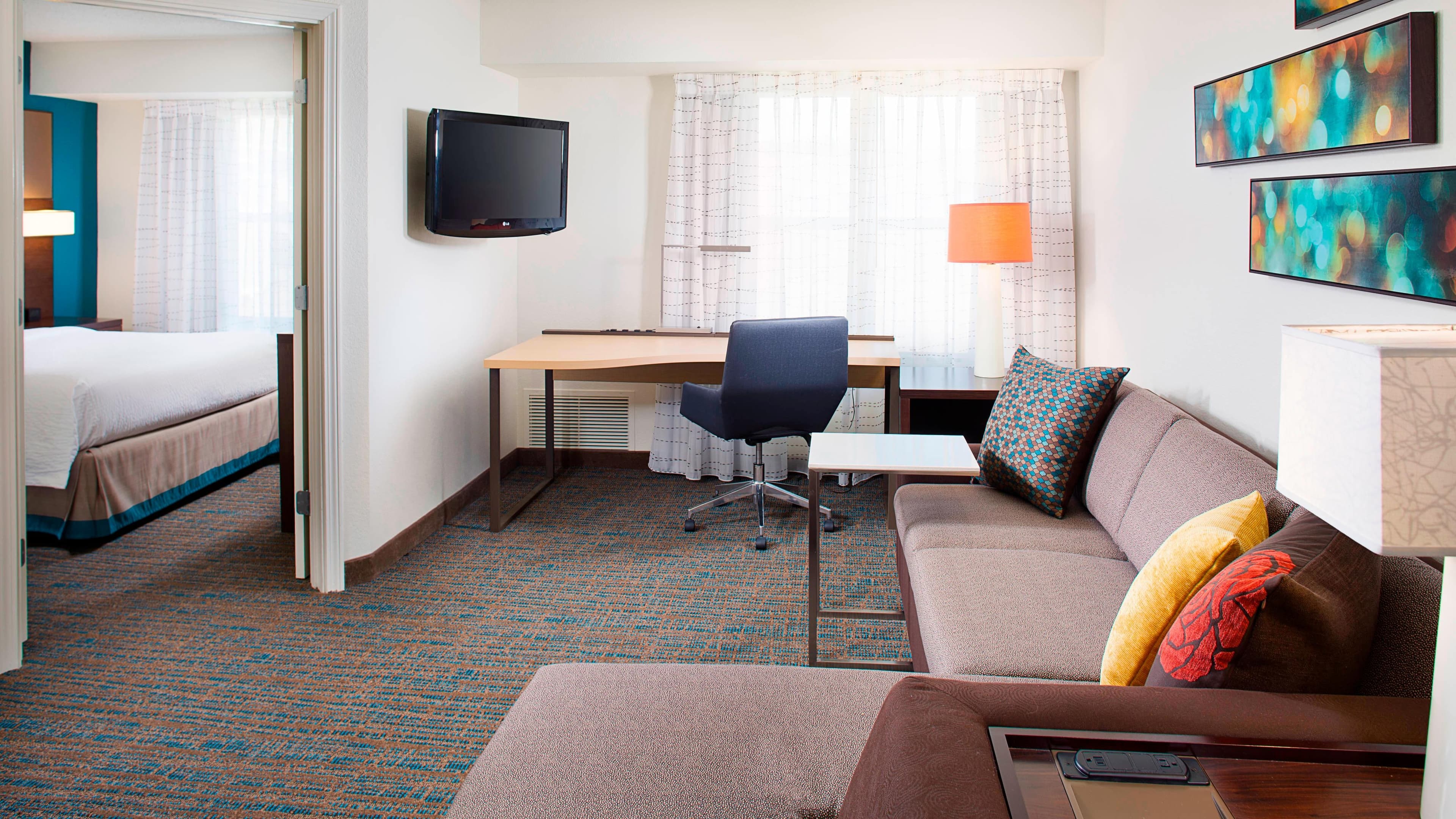 1 Bedroom Suite - Image 1