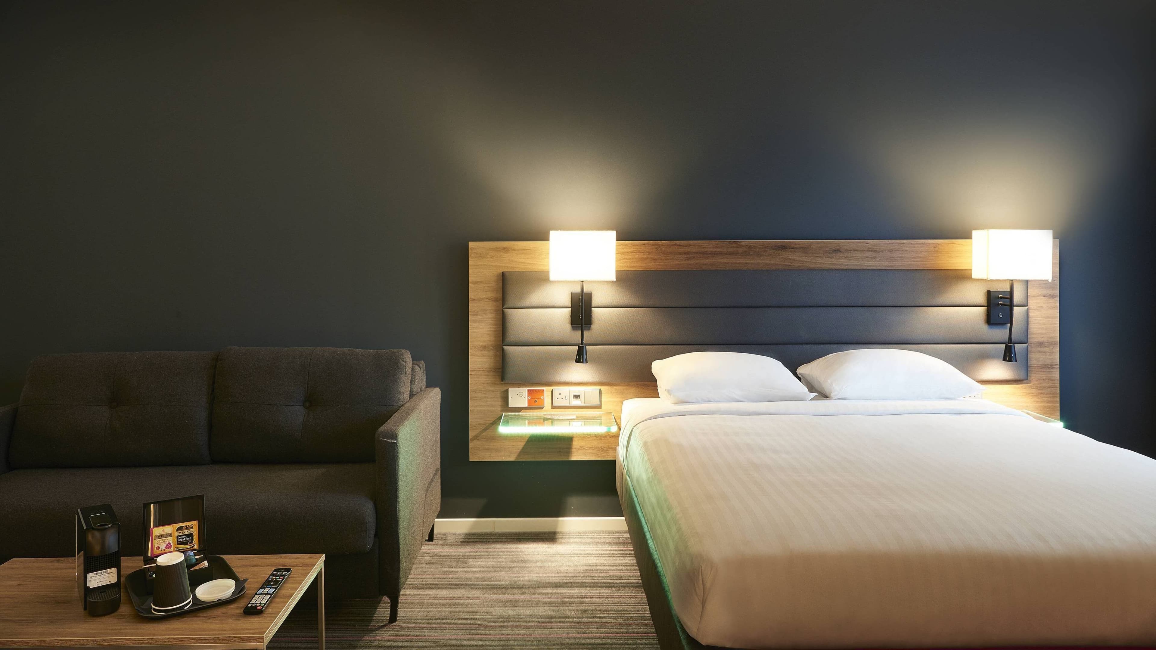 Moxy York — 14