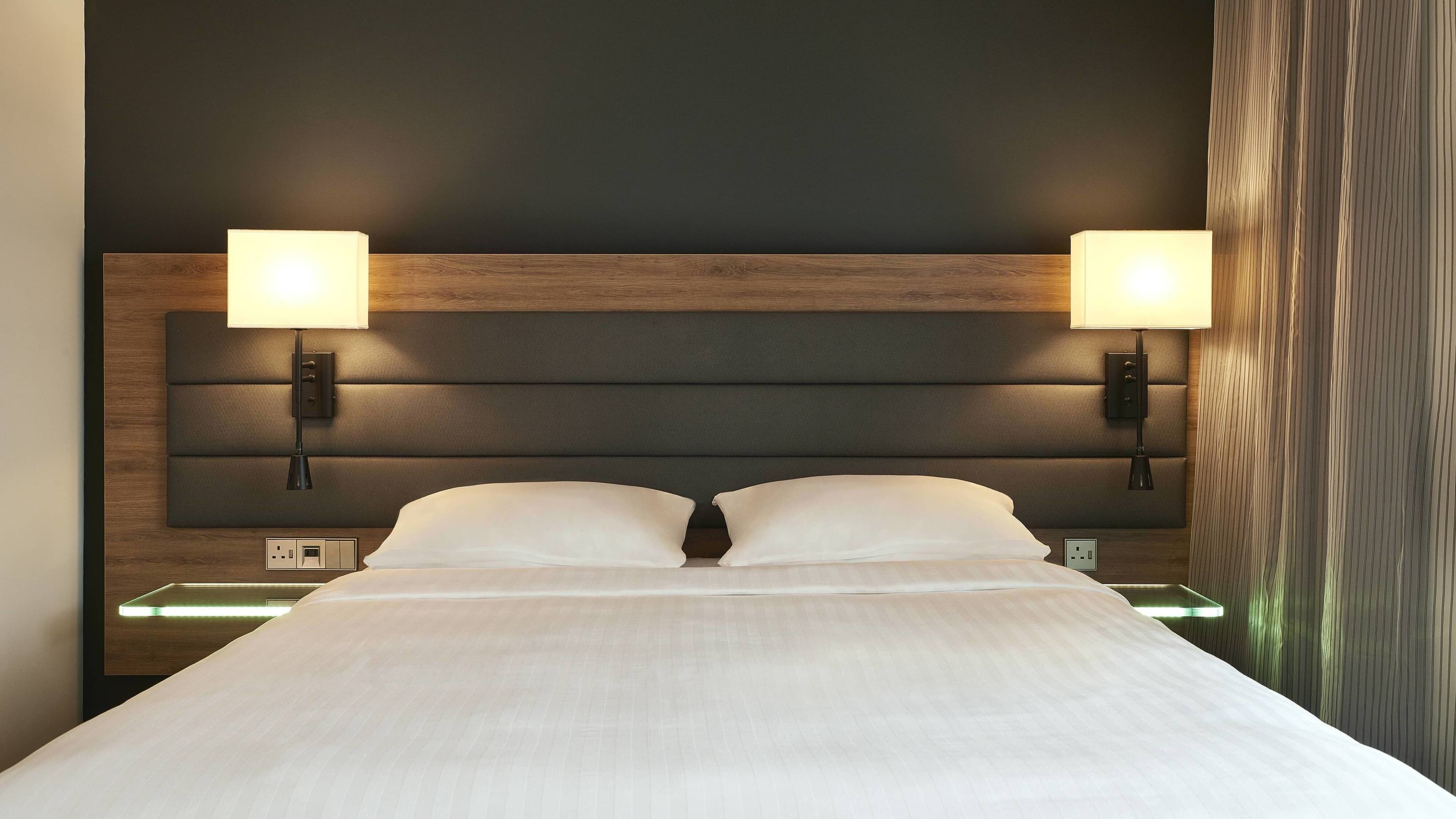 Moxy York - Image 2