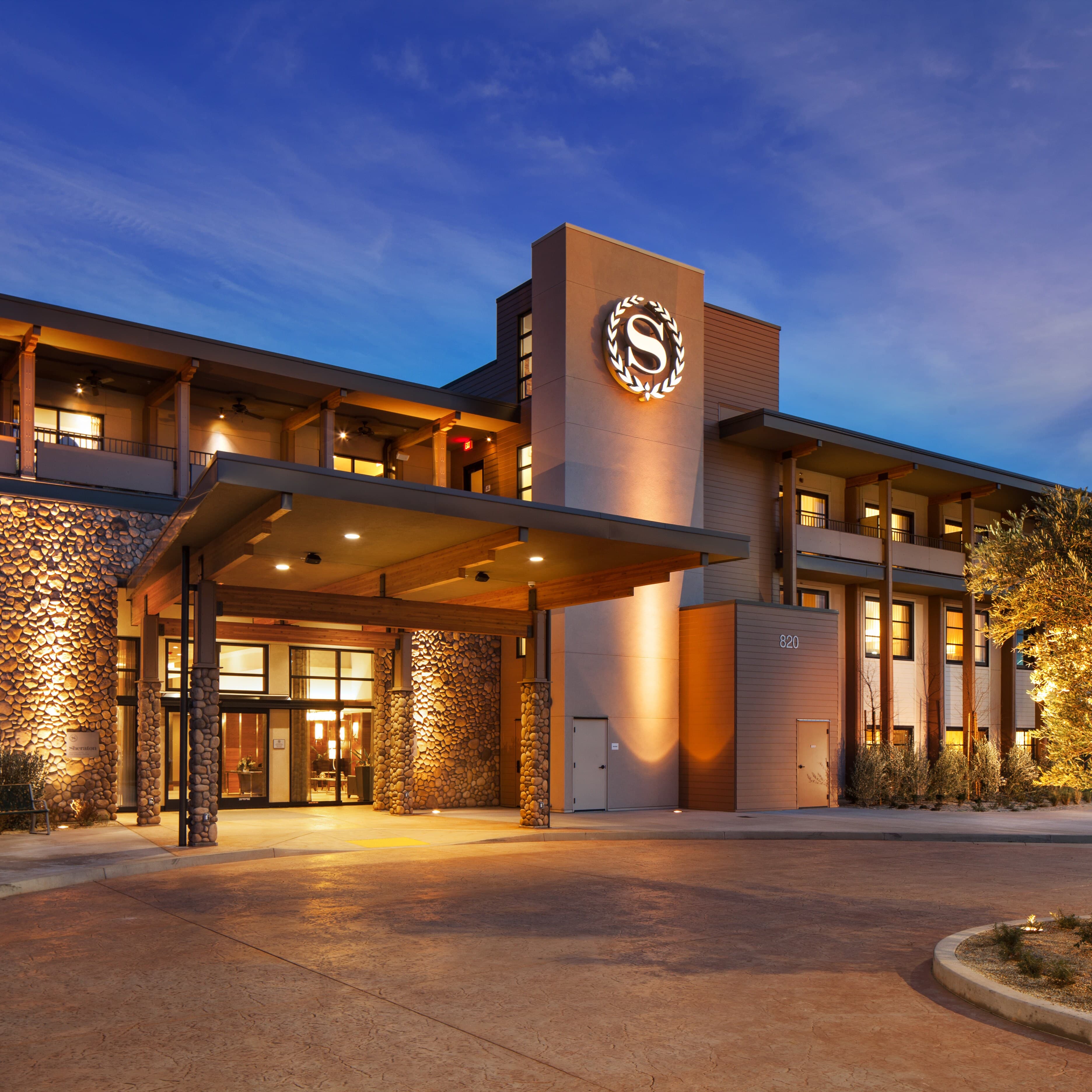 Sheraton Redding Hotel at the Sundial Bridge - Image 1