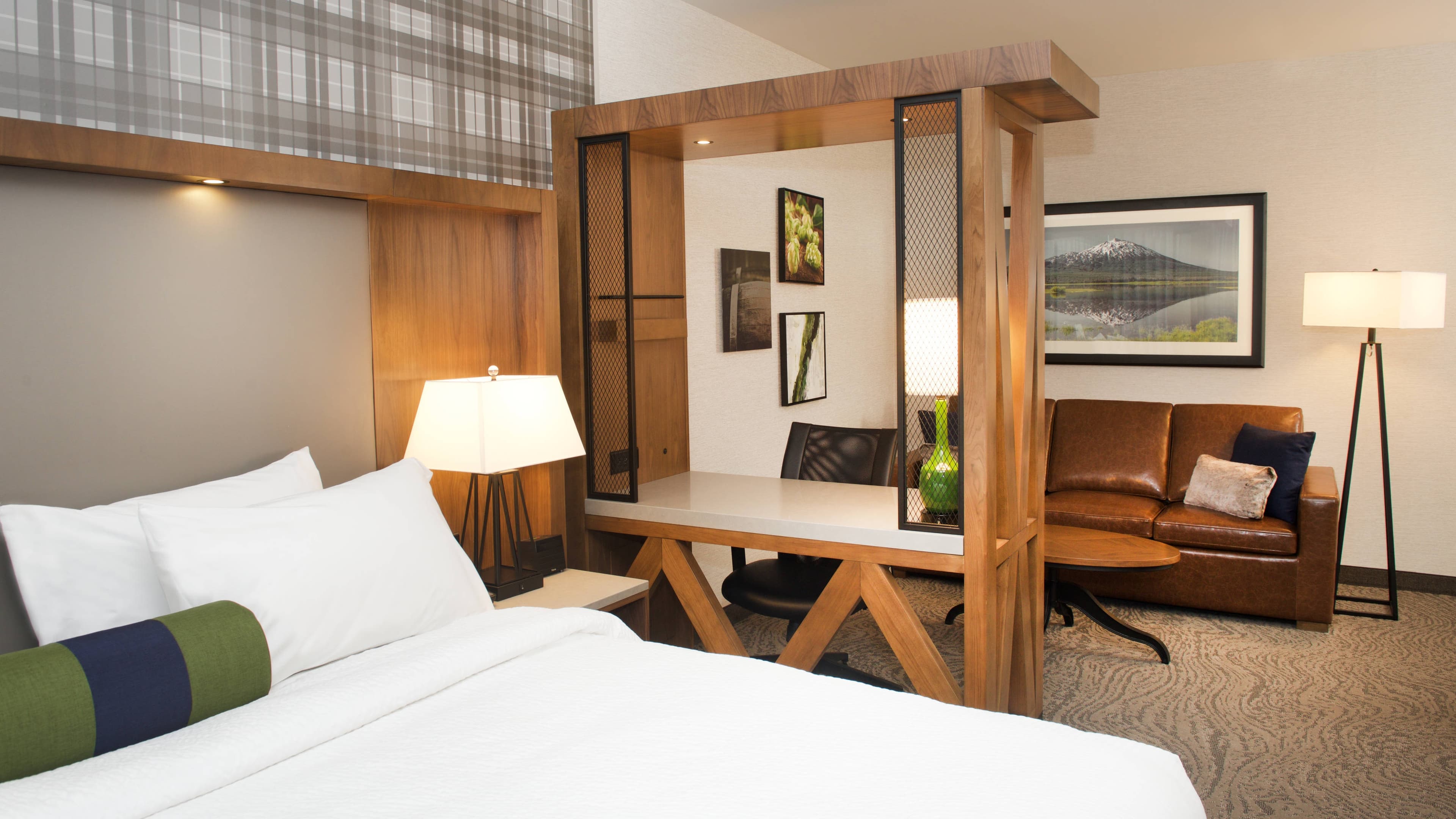 SpringHill Suites Bend - Image 4