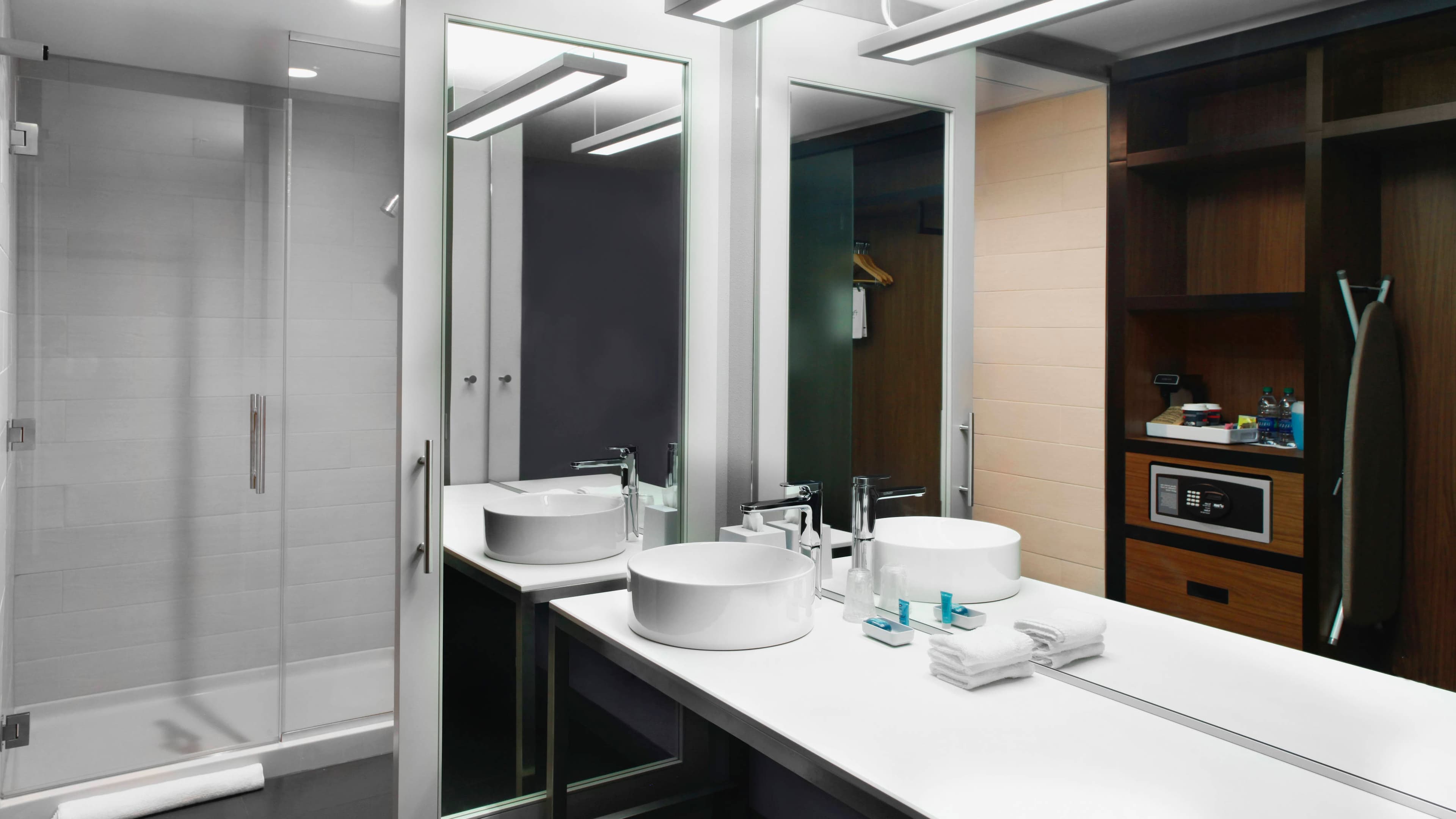 Aloft - Image 3