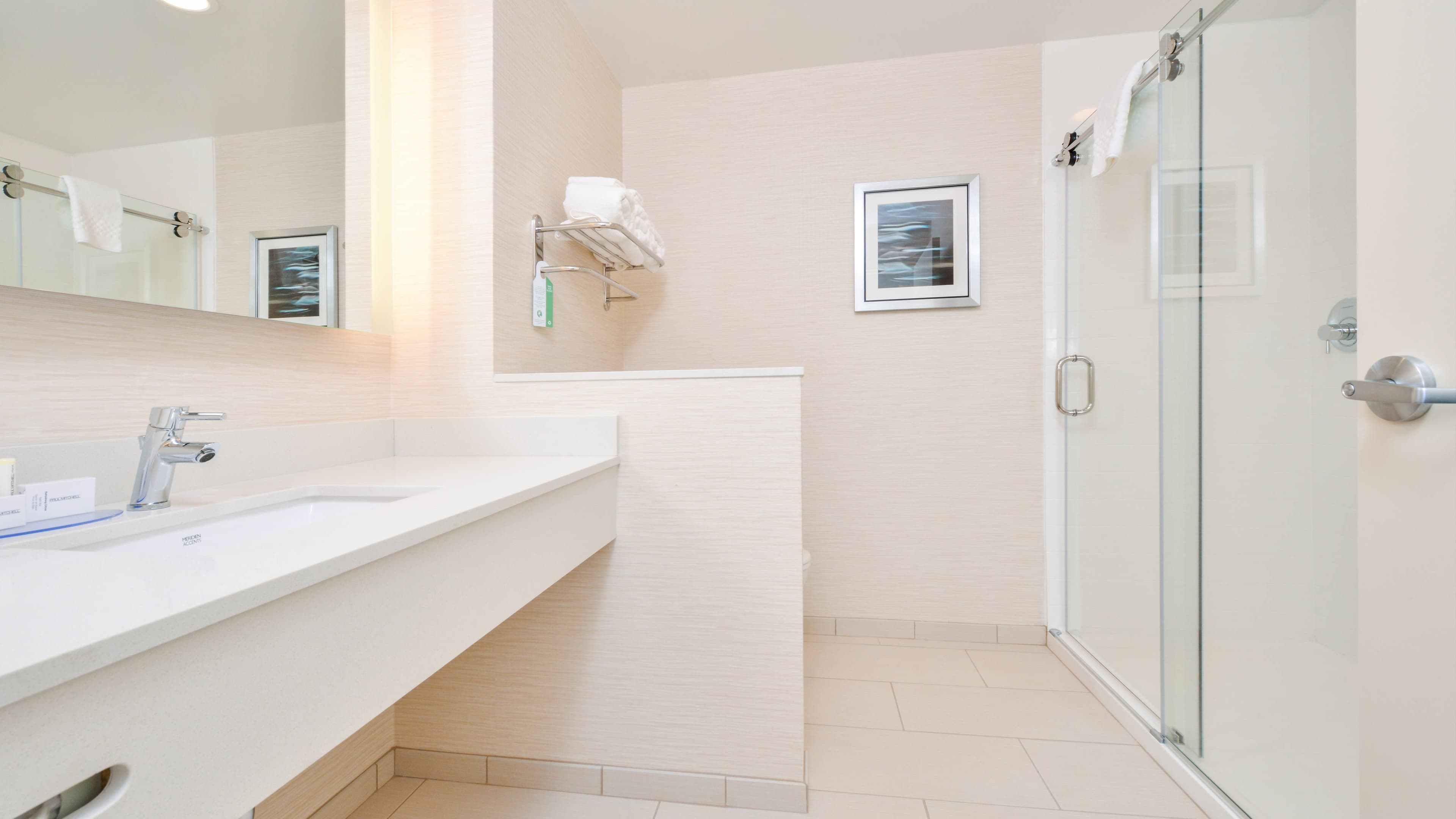 Fairfield Inn & Suites Raleigh Cary - Image 5