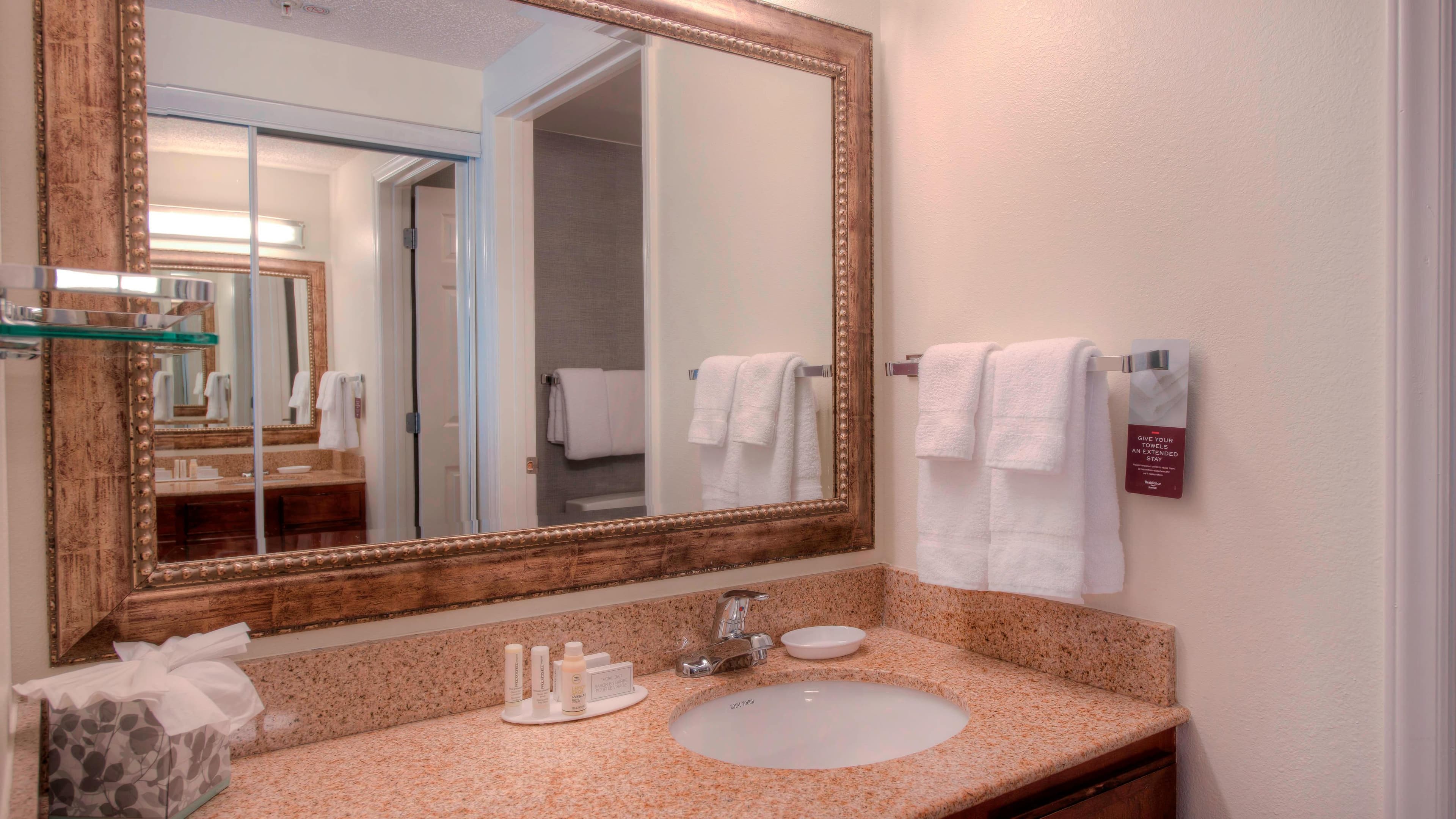 1 Bedroom Suite - Image 10