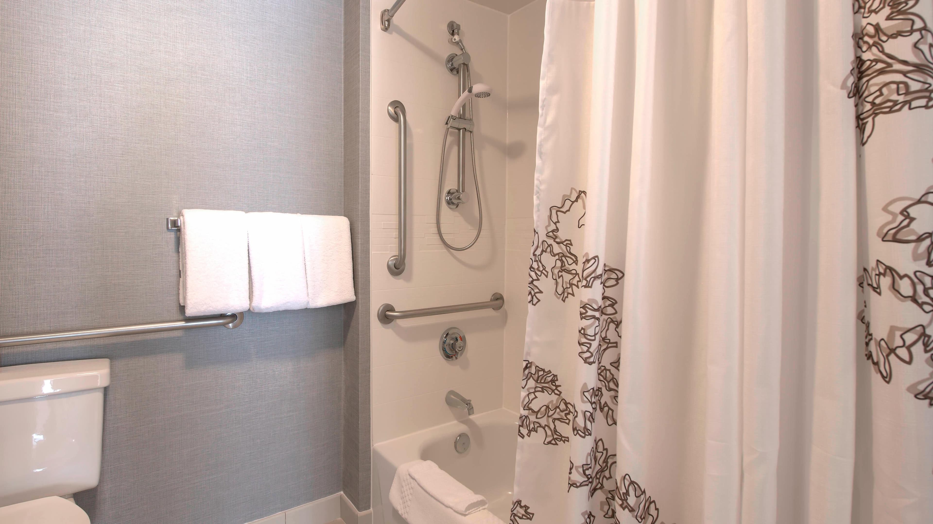 1 Bedroom Suite - Image 11