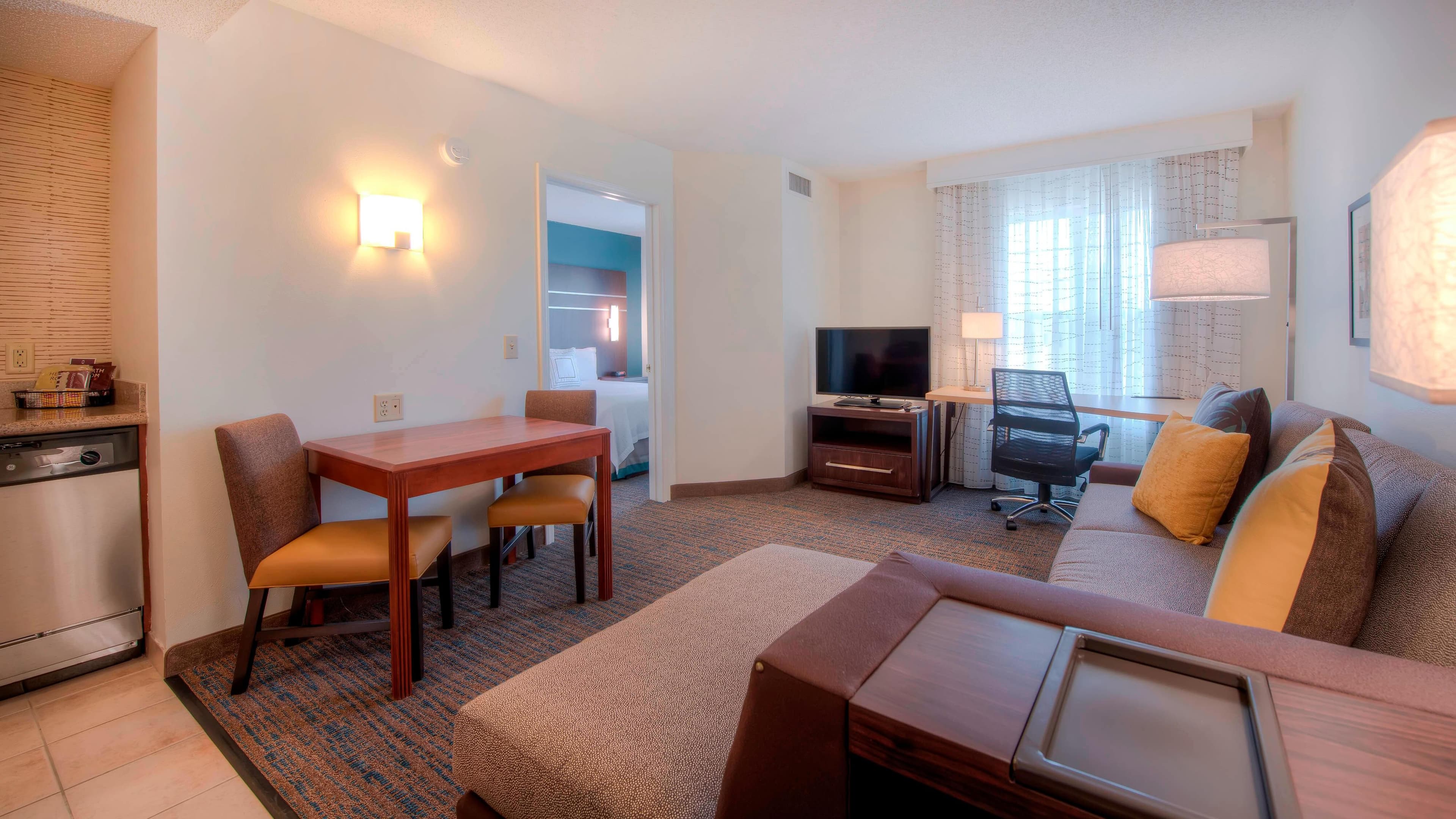 1 Bedroom Suite - Image 2