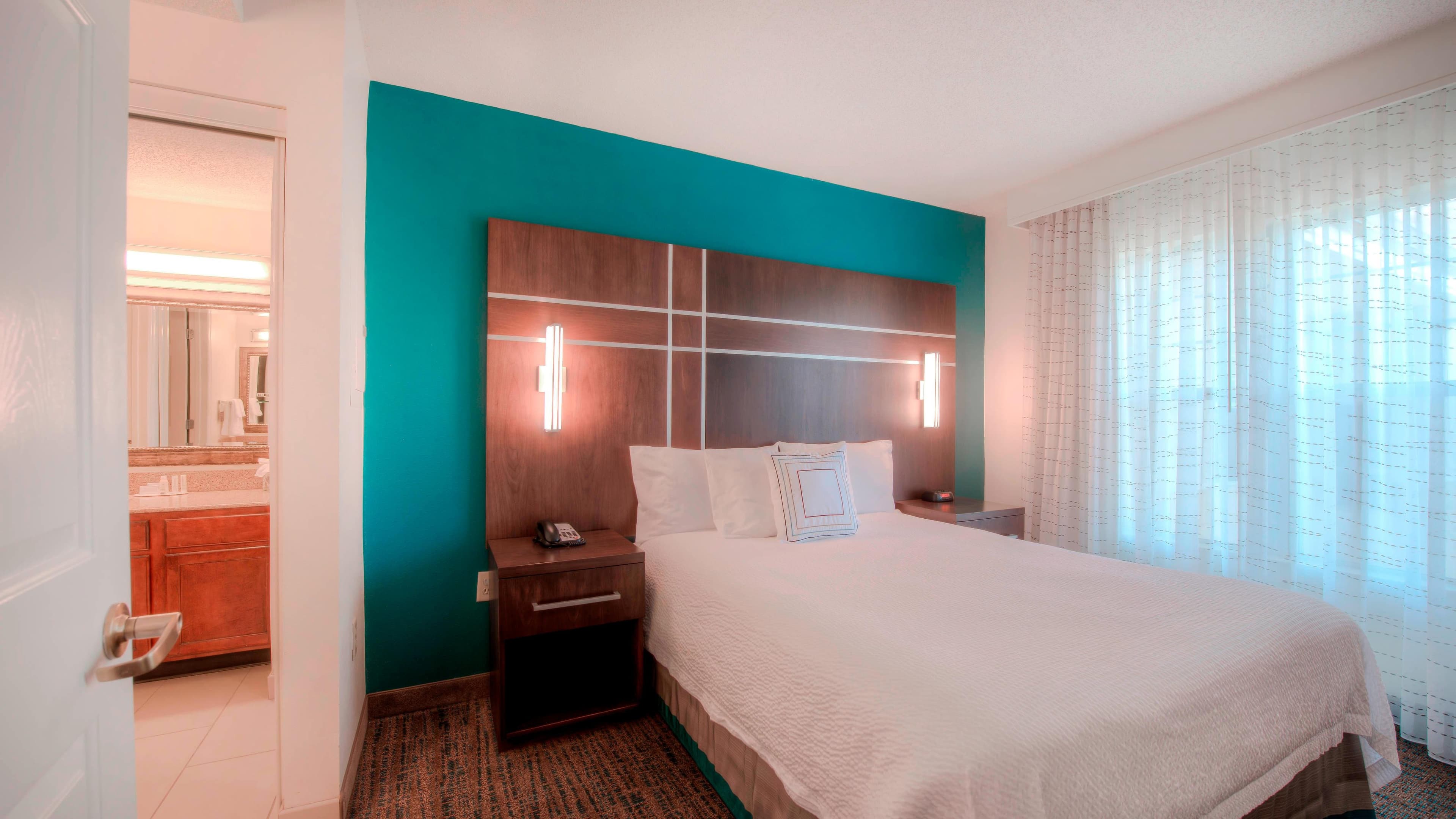 1 Bedroom Suite - Image 6