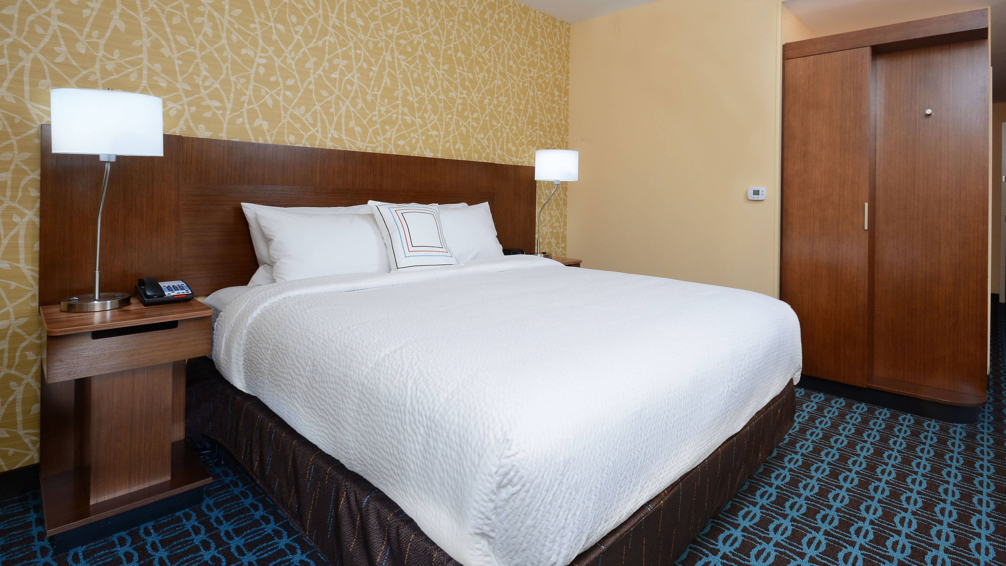 Fairfield Inn & Suites Raleigh Capital Blvd./I-540 - Image 2