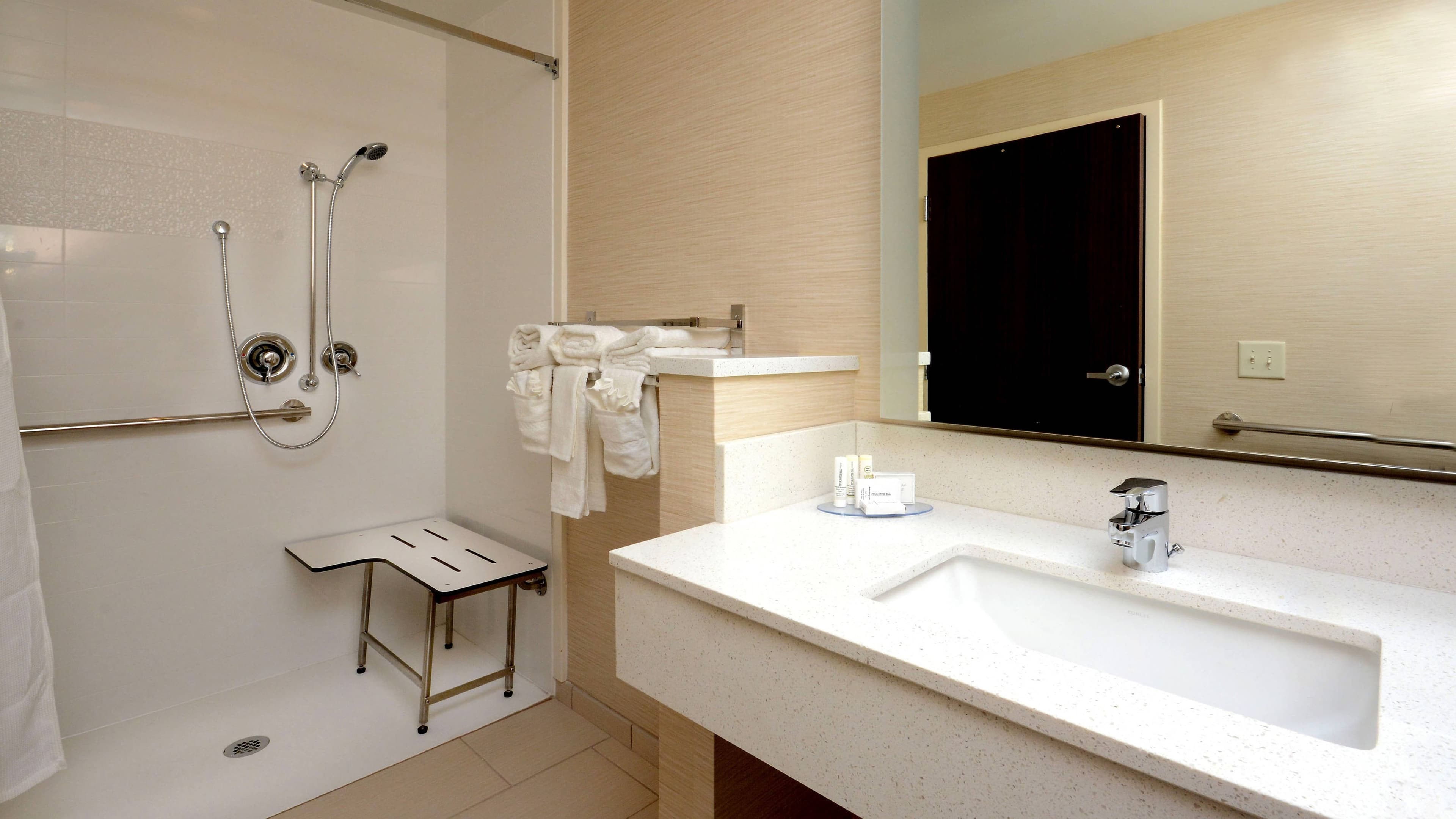 Fairfield Inn & Suites Raleigh Capital Blvd./I-540 — 10