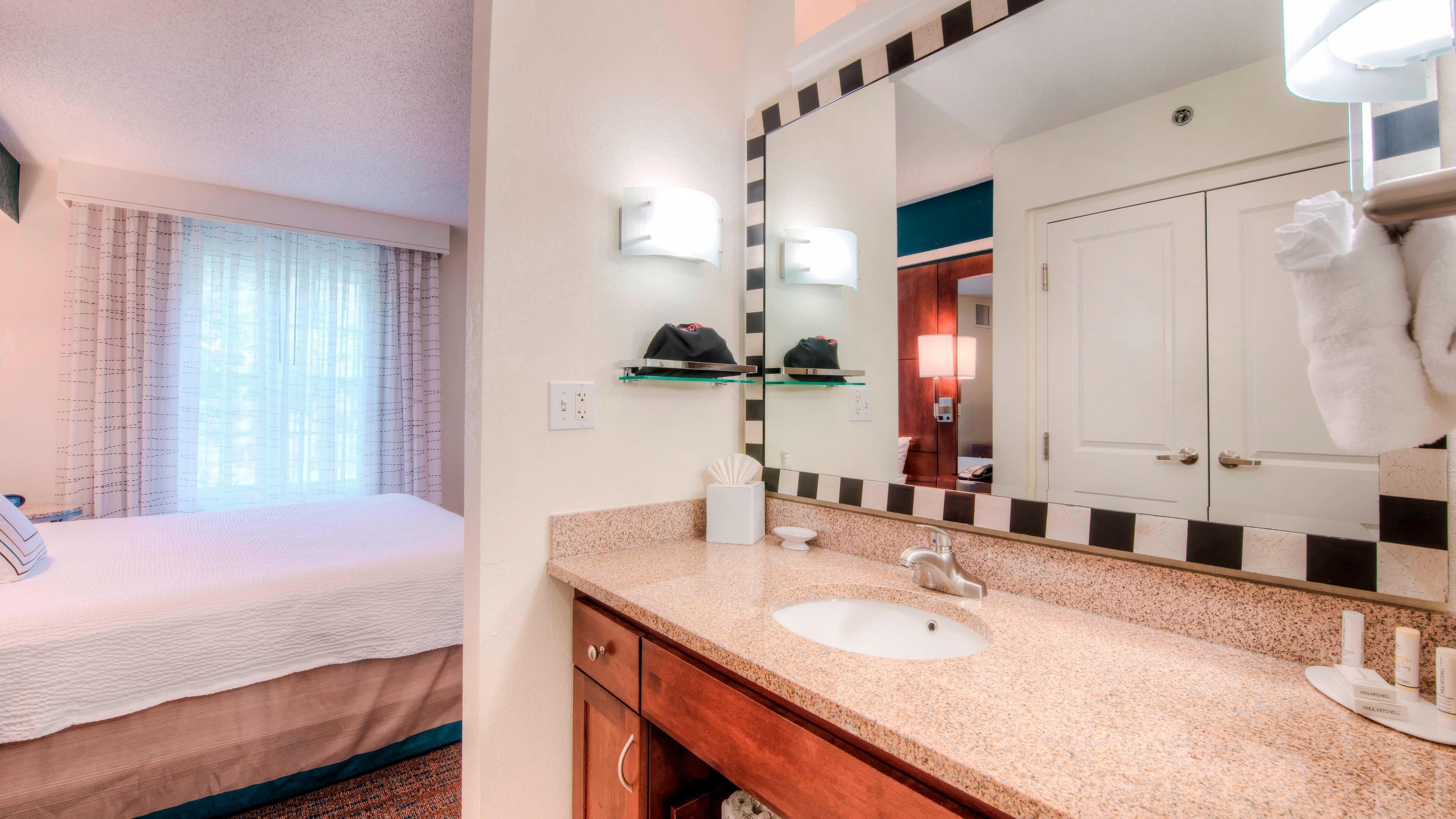 Holiday Inn Express Holly Springs - Raleigh Area — 44