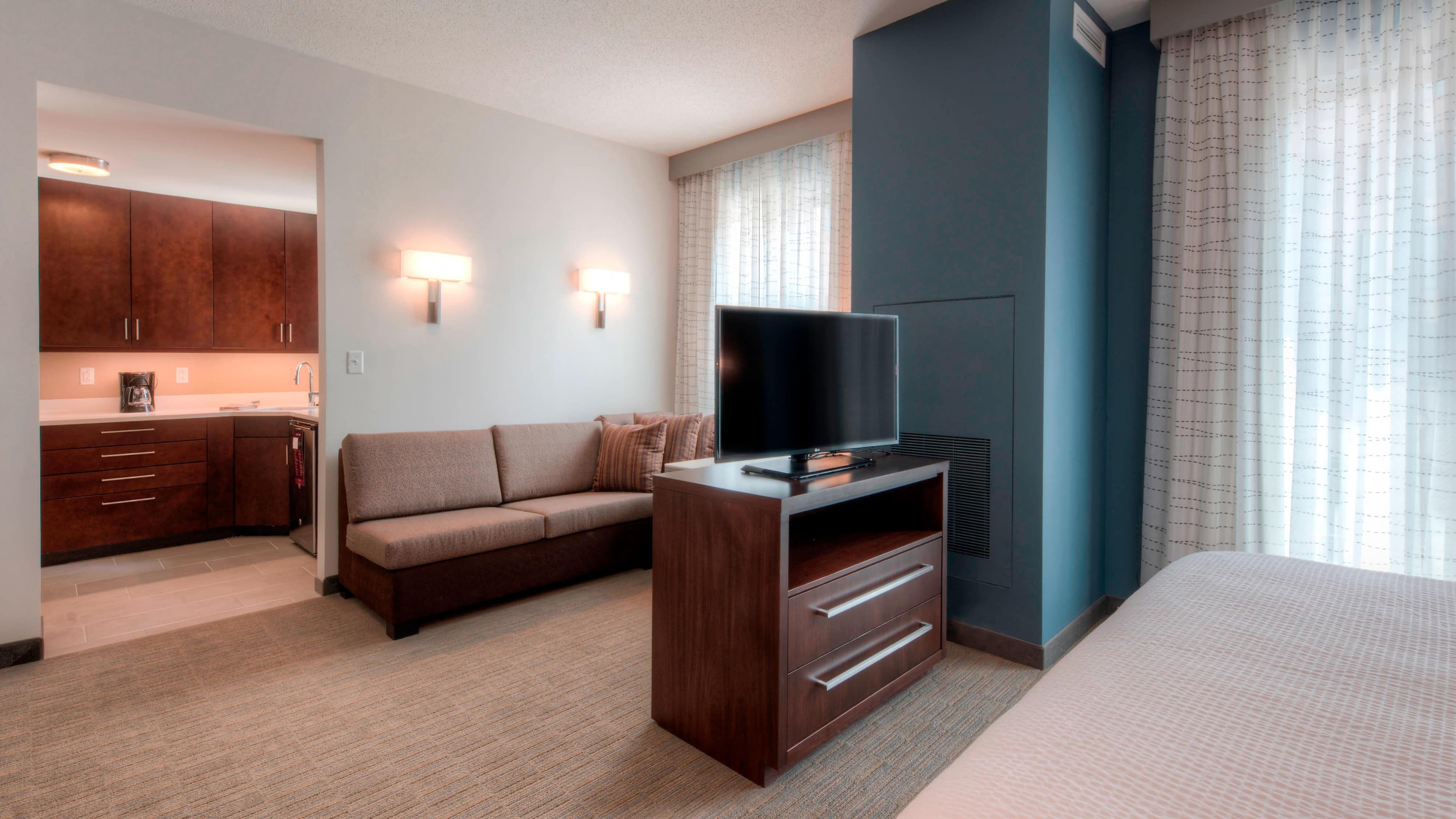 Kitchenette - Image 2