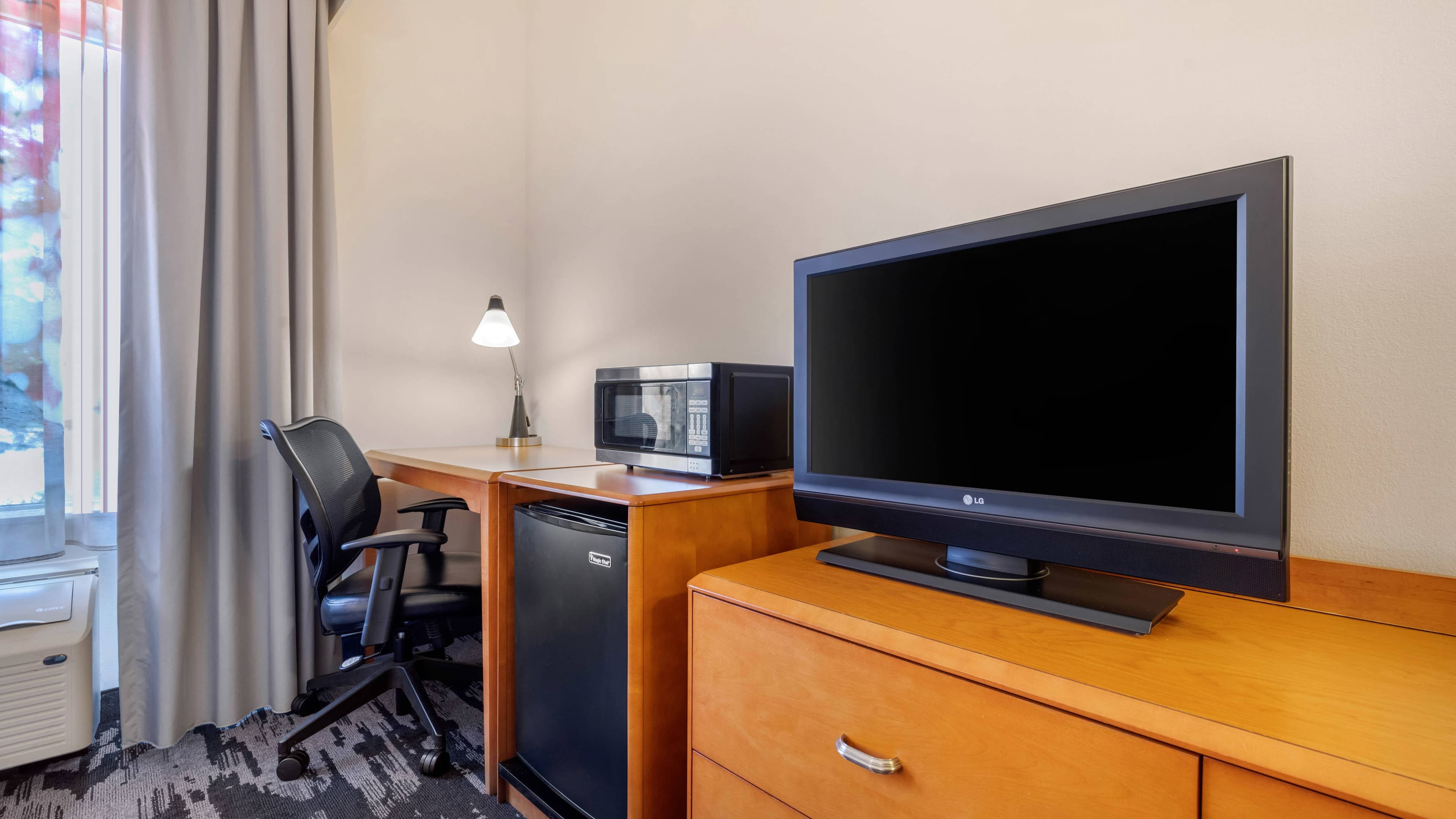 Fairfield Inn & Suites Rockford - Image 5