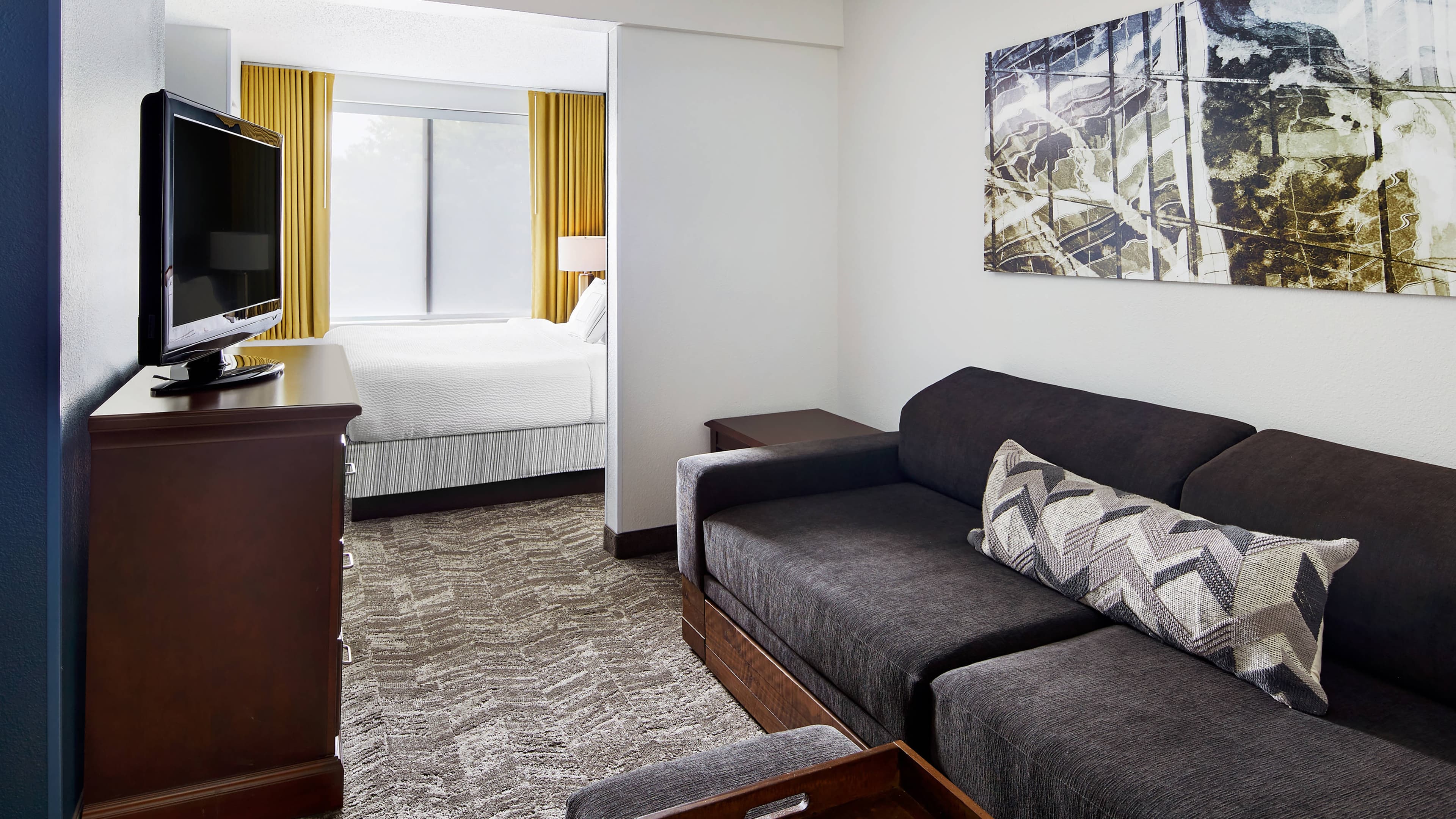 Holiday Inn Express & Suites South Hill — 18