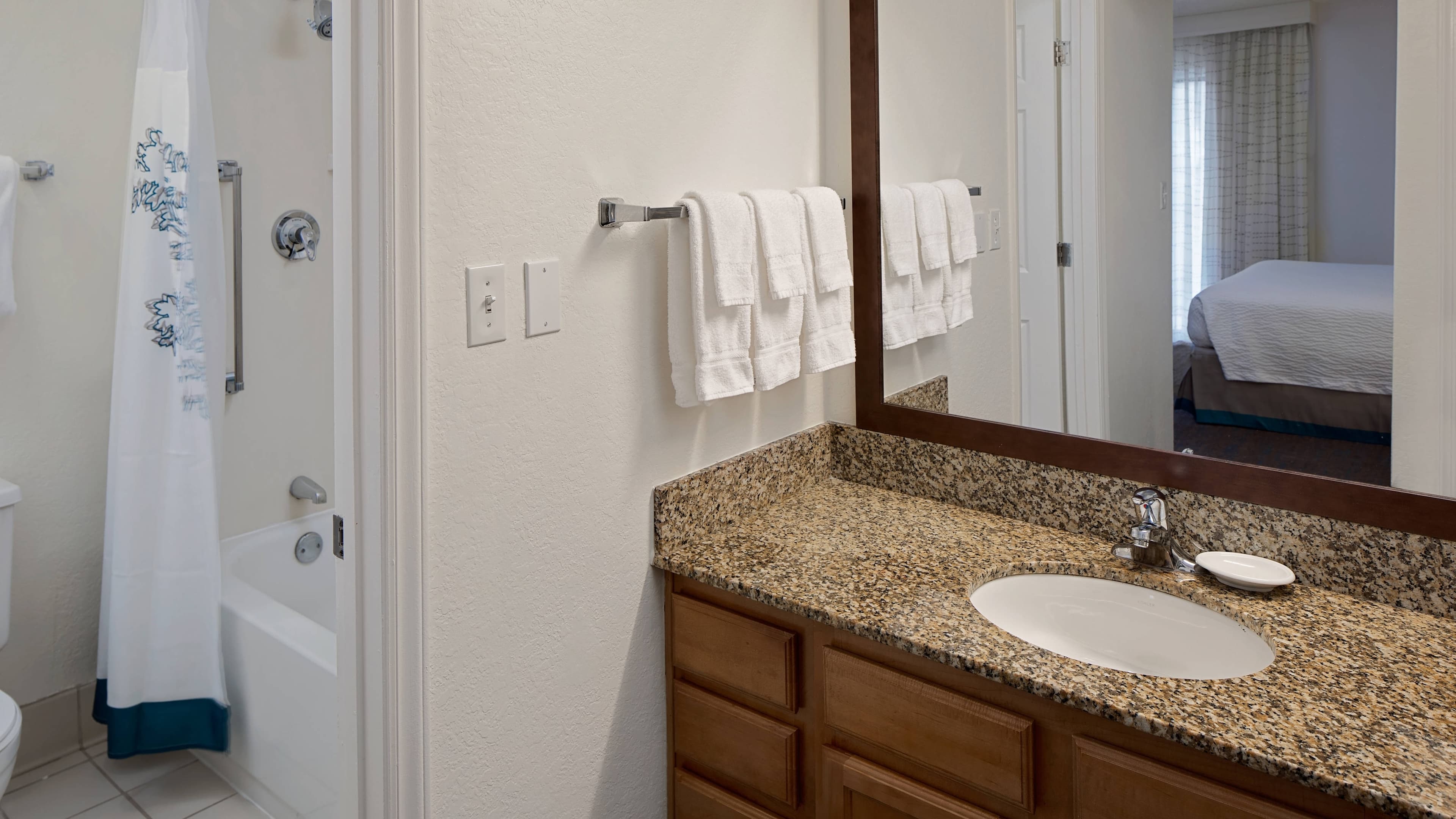 Residence Inn Richmond West End - Image 4