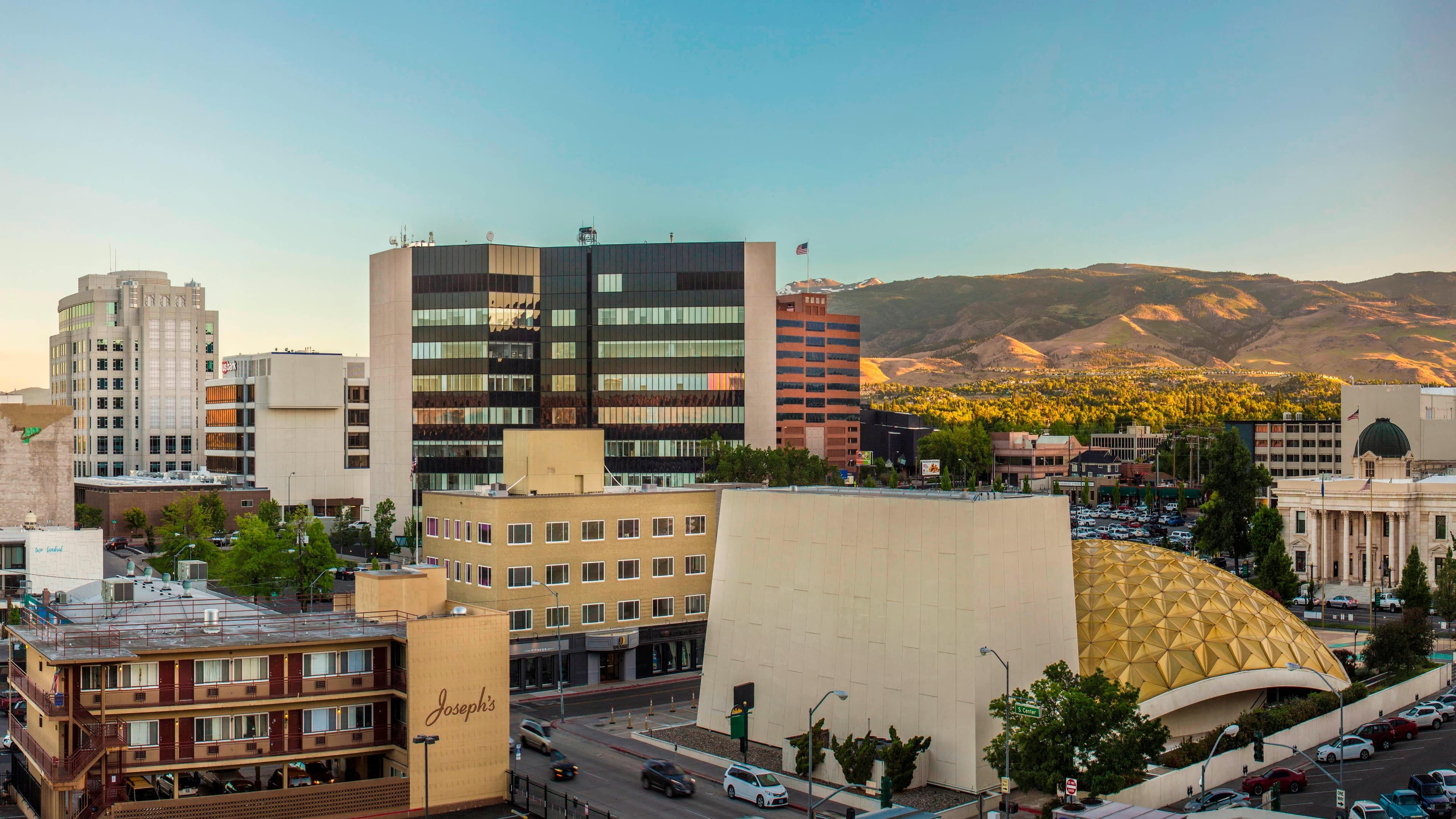 Renaissance Reno Downtown Hotel & Spa — 7