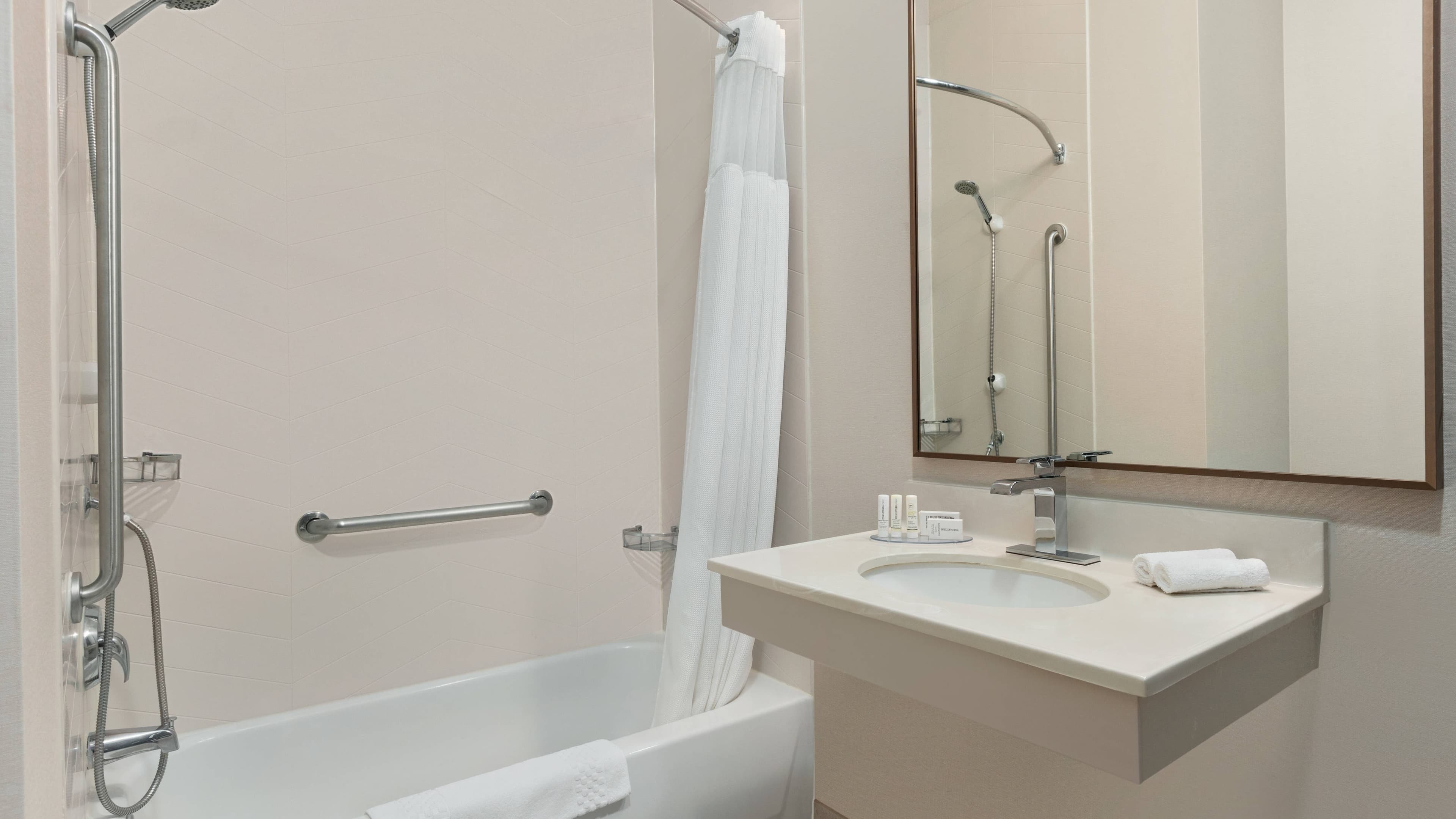 Fairfield Inn & Suites Reno Sparks — 8