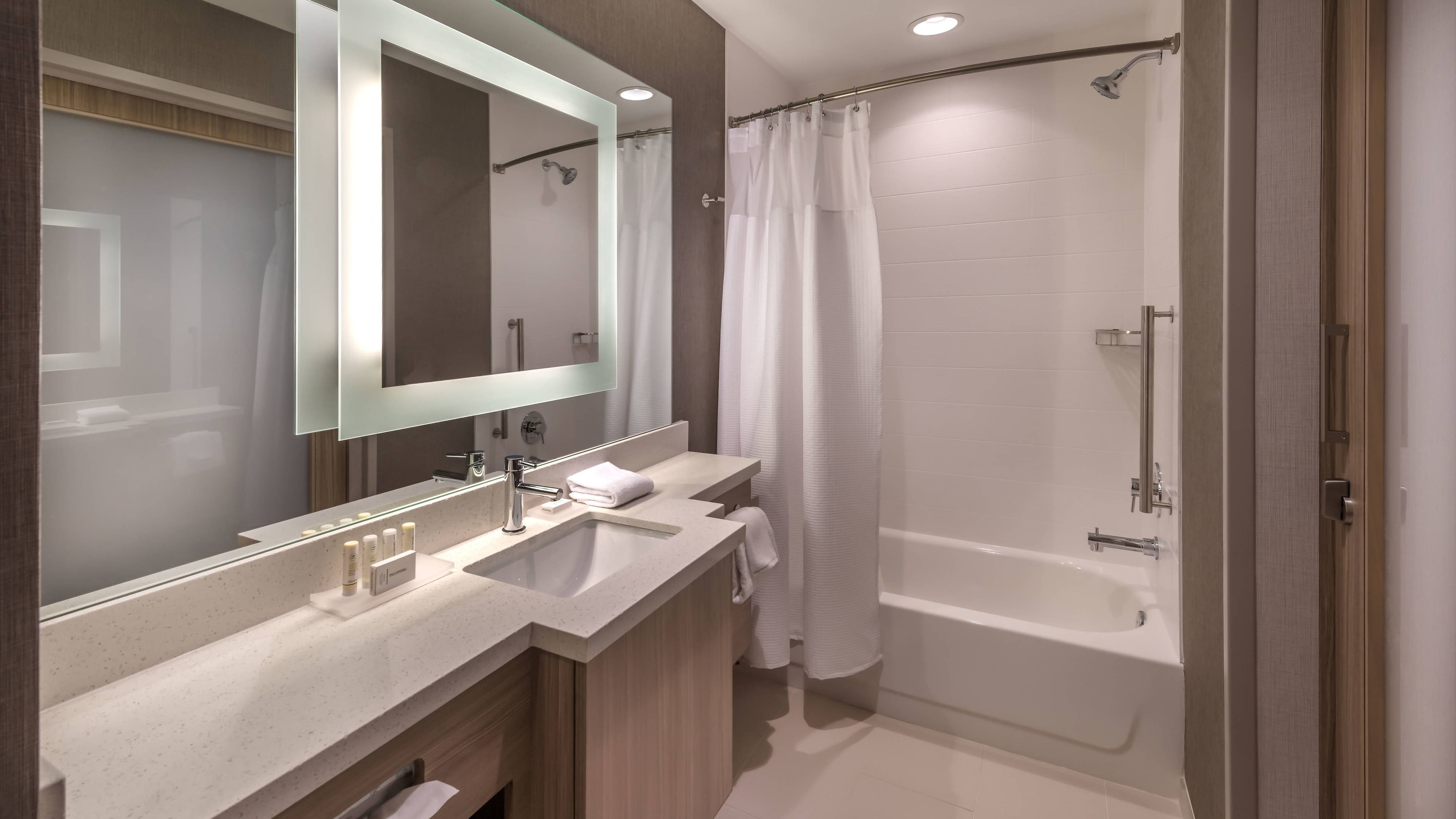 SpringHill Suites Reno - Image 5