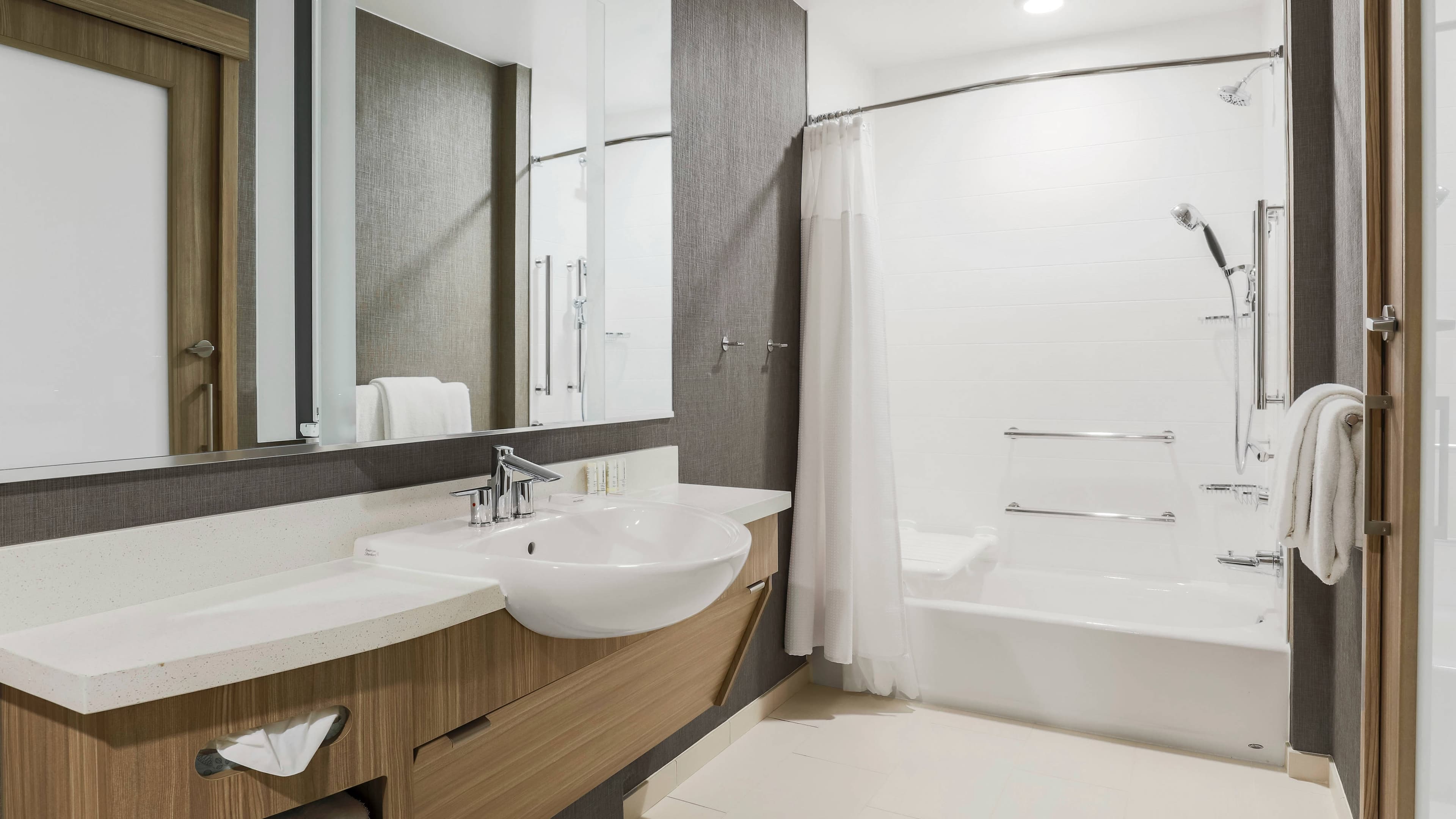 SpringHill Suites by Marriott Truckee Lake Tahoe - Image 4