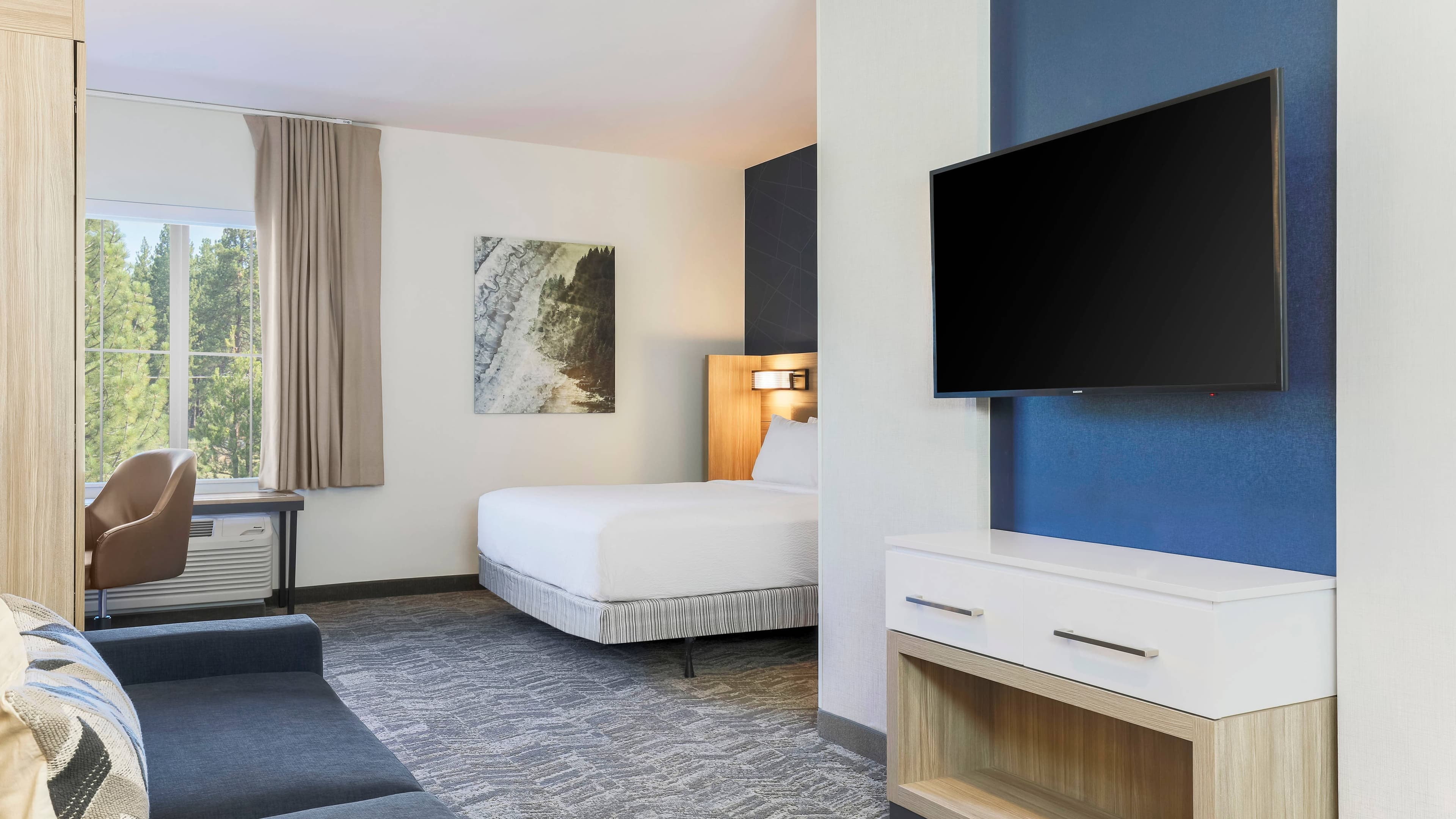 SpringHill Suites by Marriott Truckee Lake Tahoe - Image 2