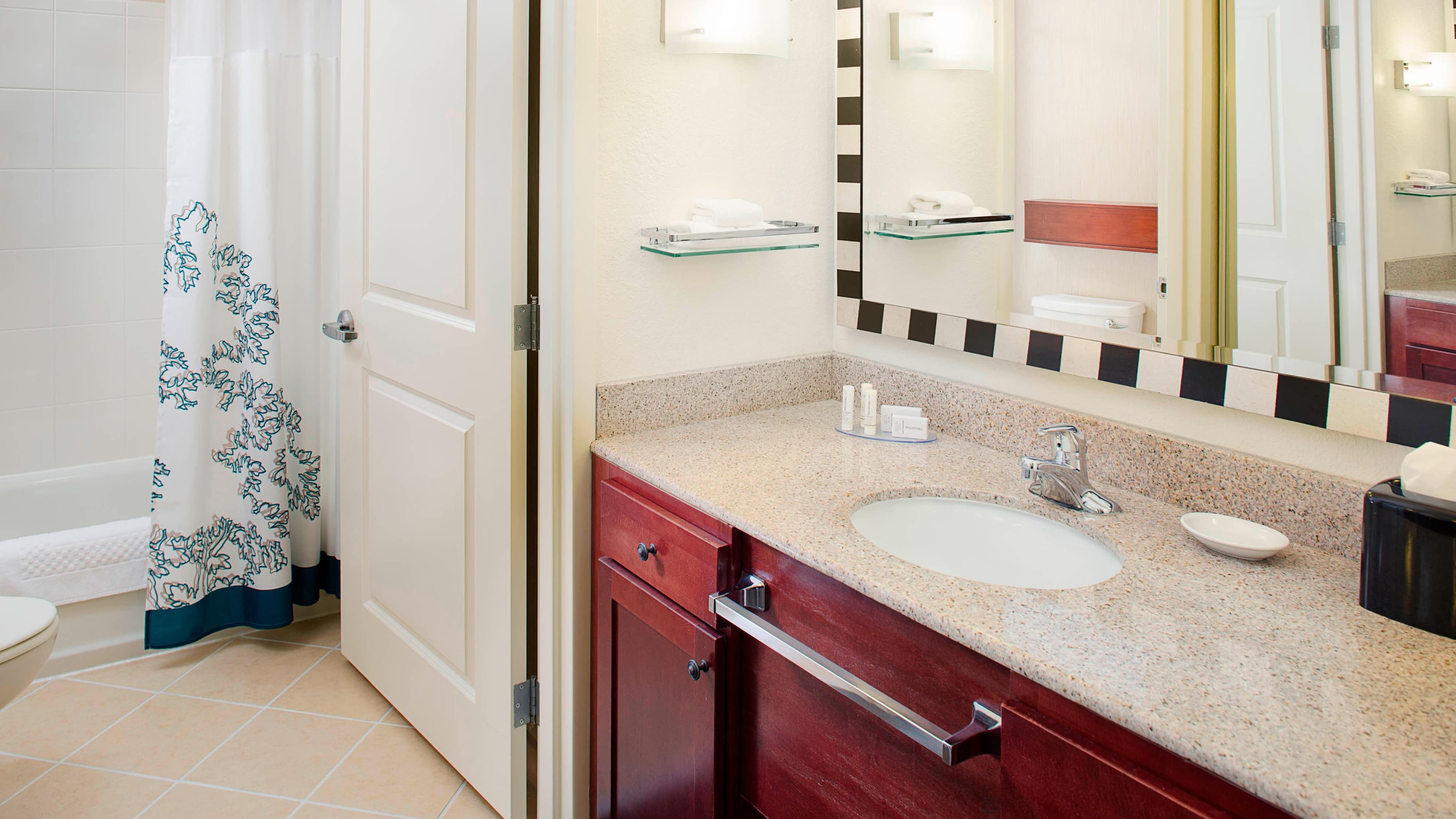 Residence Inn Roanoke Airport - Image 5