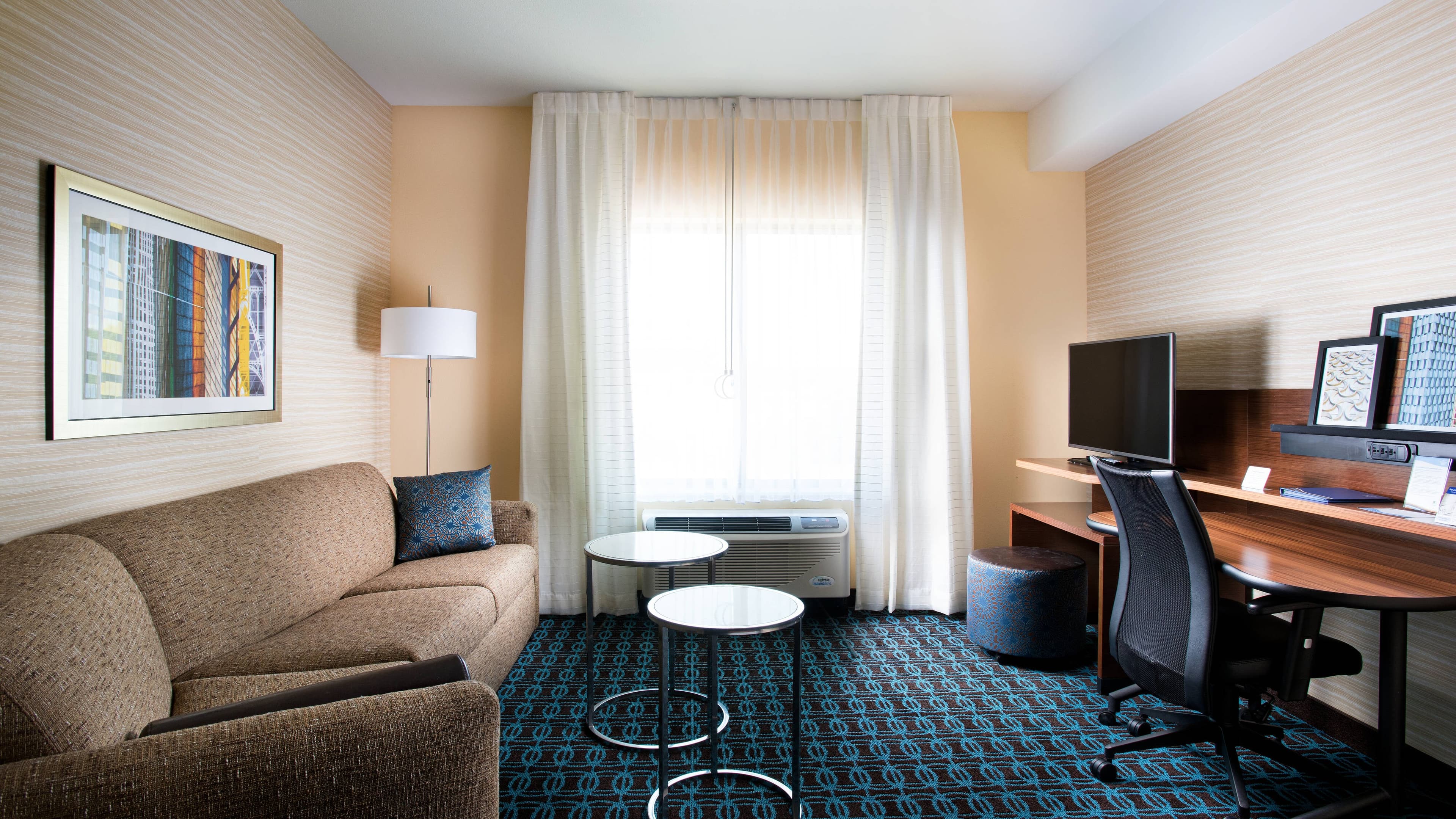 Fairfield Inn & Suites Rochester Mayo Clinic Area/Saint Marys - Image 3