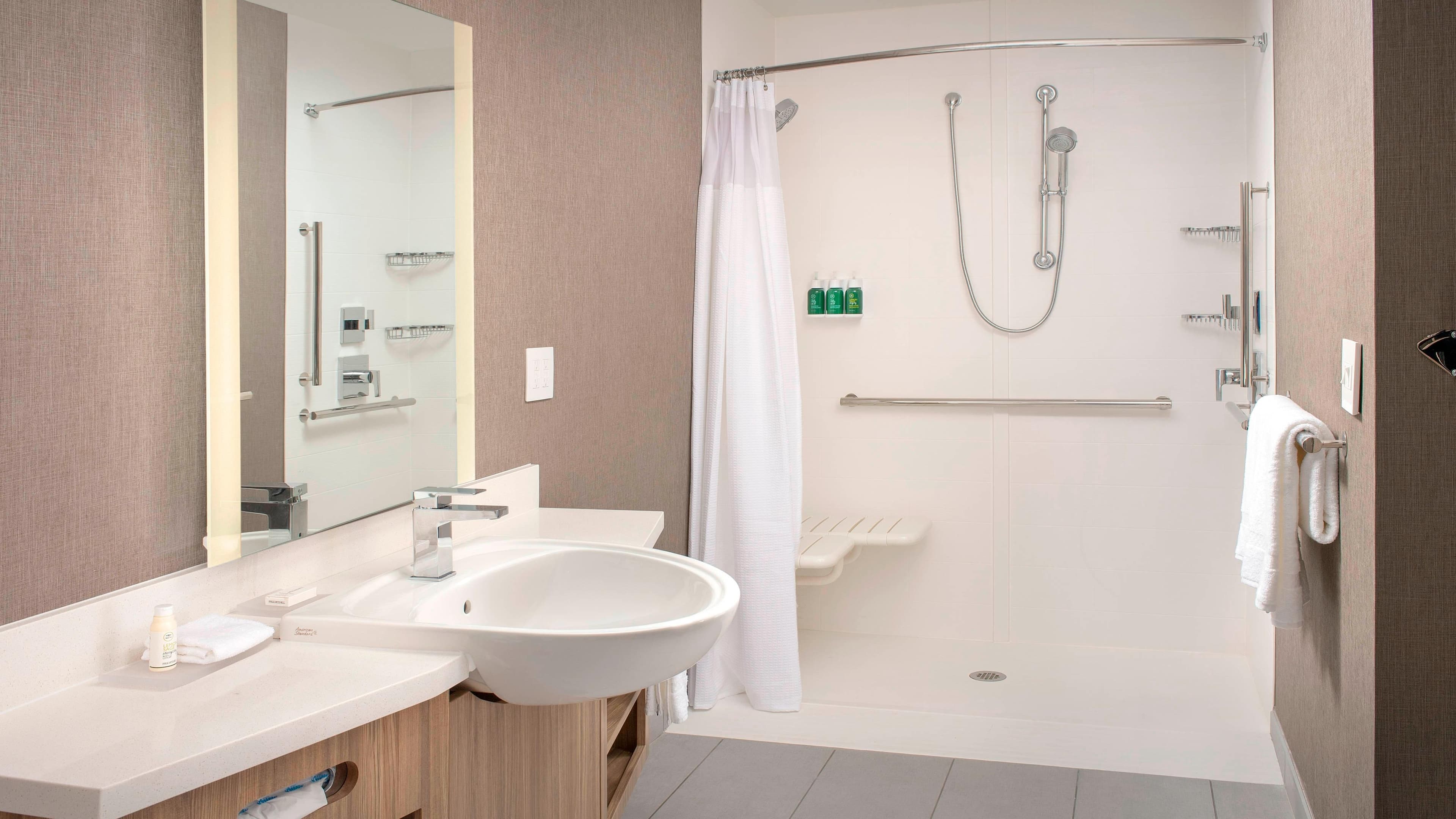 Suite - Image 6