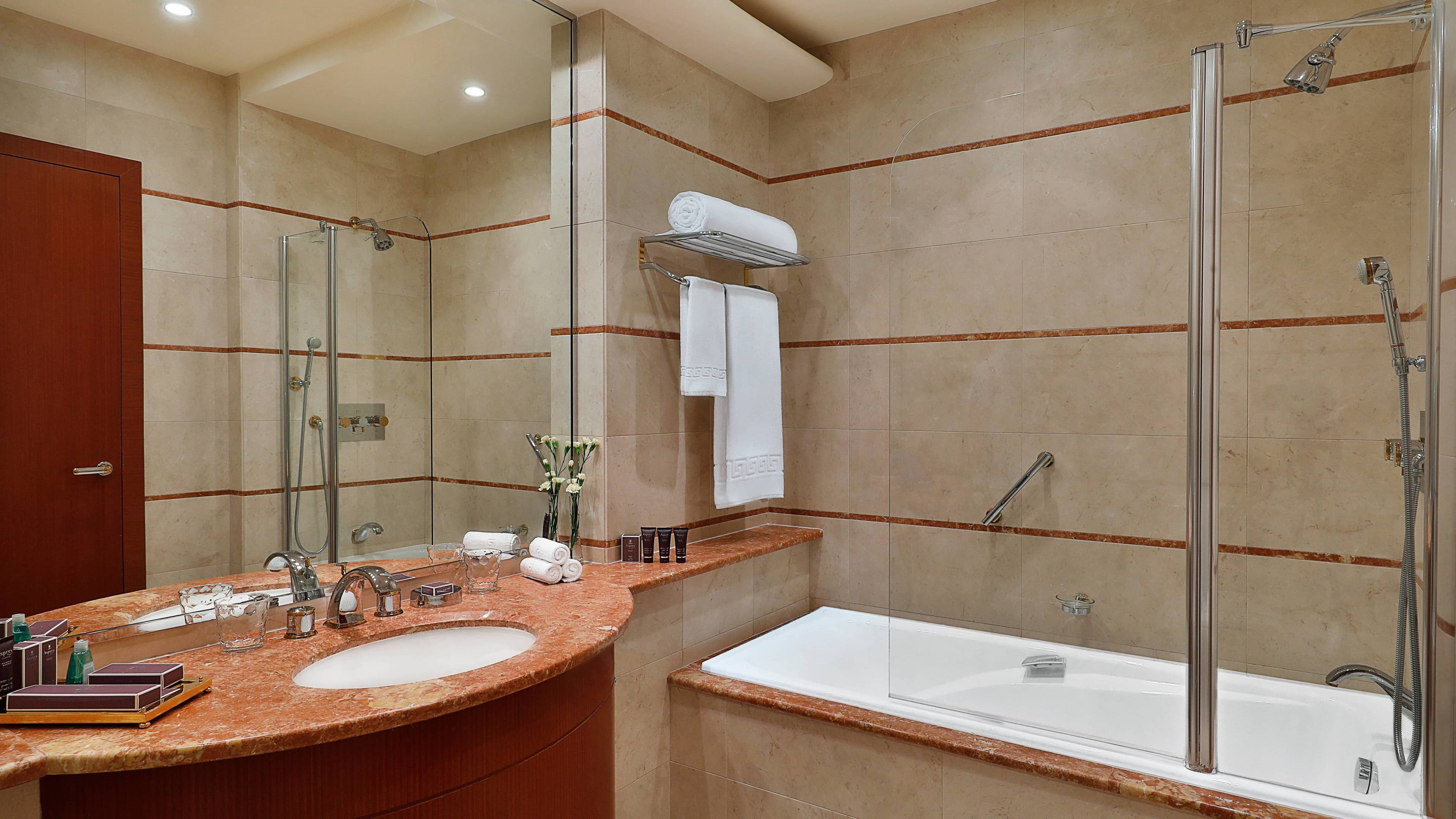 The Ritz-Carlton, Riyadh - Image 2