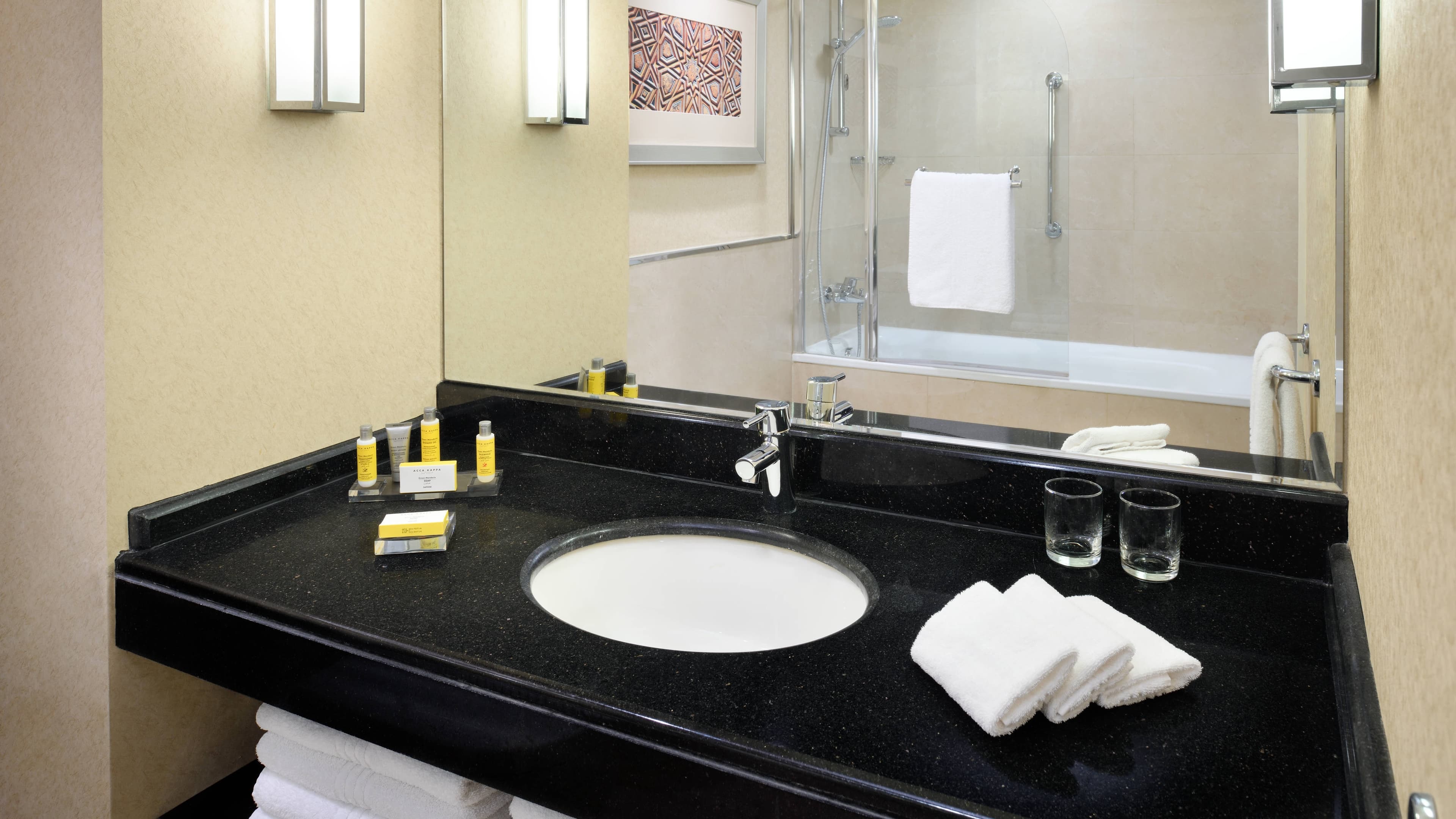 Riyadh Marriott Hotel - Image 4