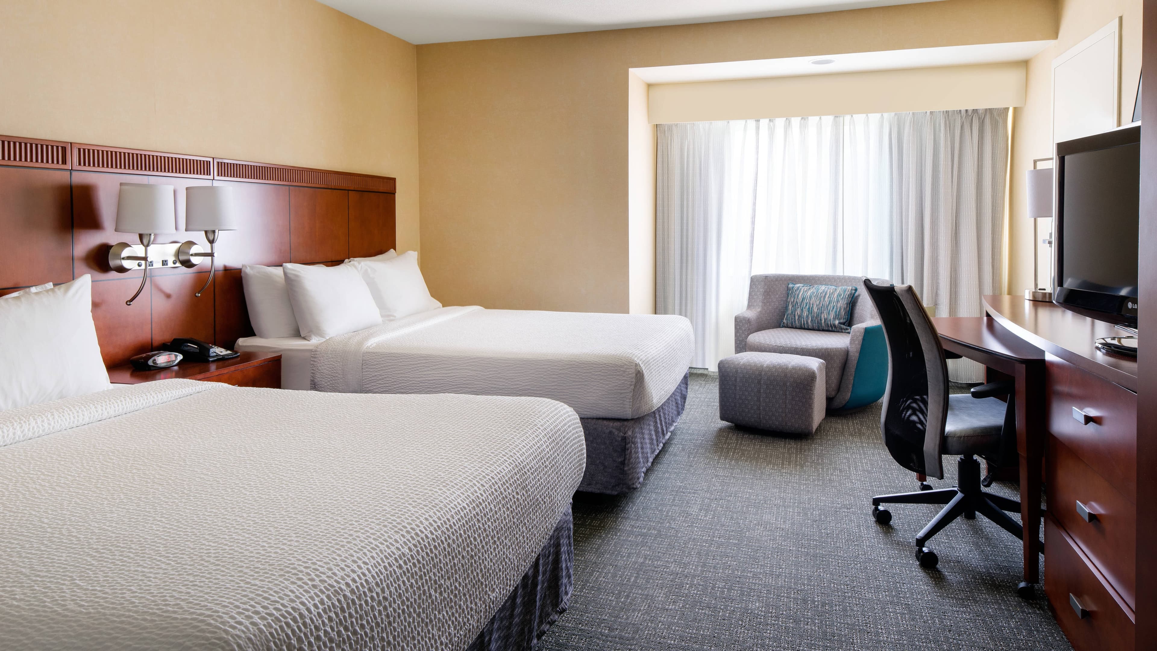 Courtyard Sacramento Cal Expo - Image 5