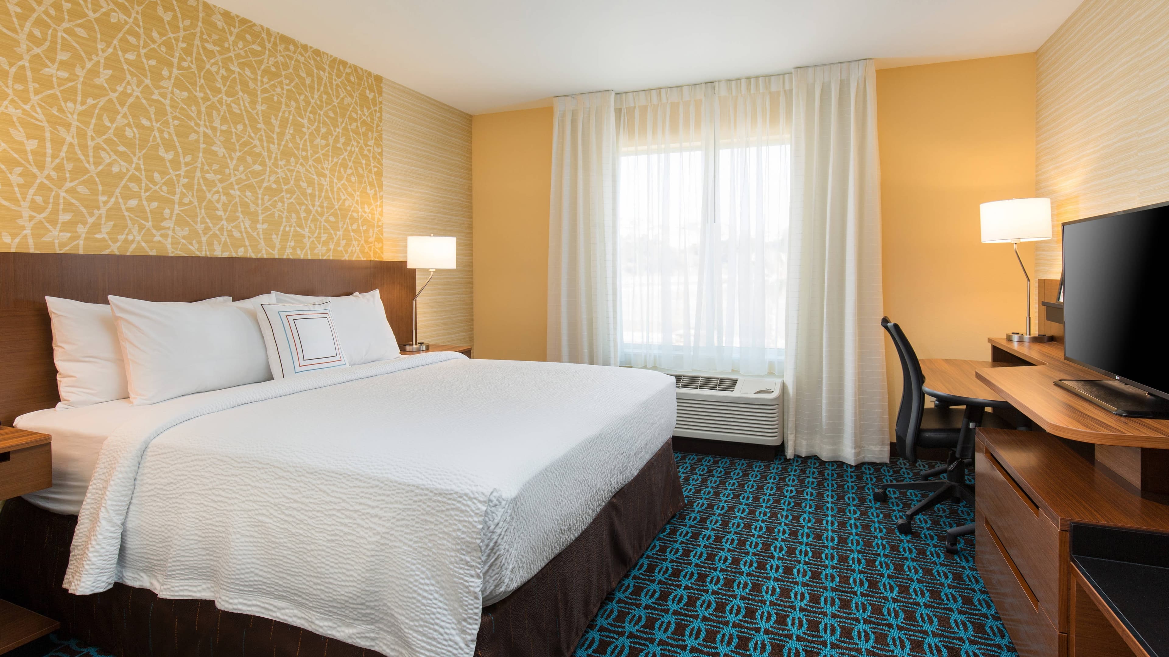 Guestroom - Image 1