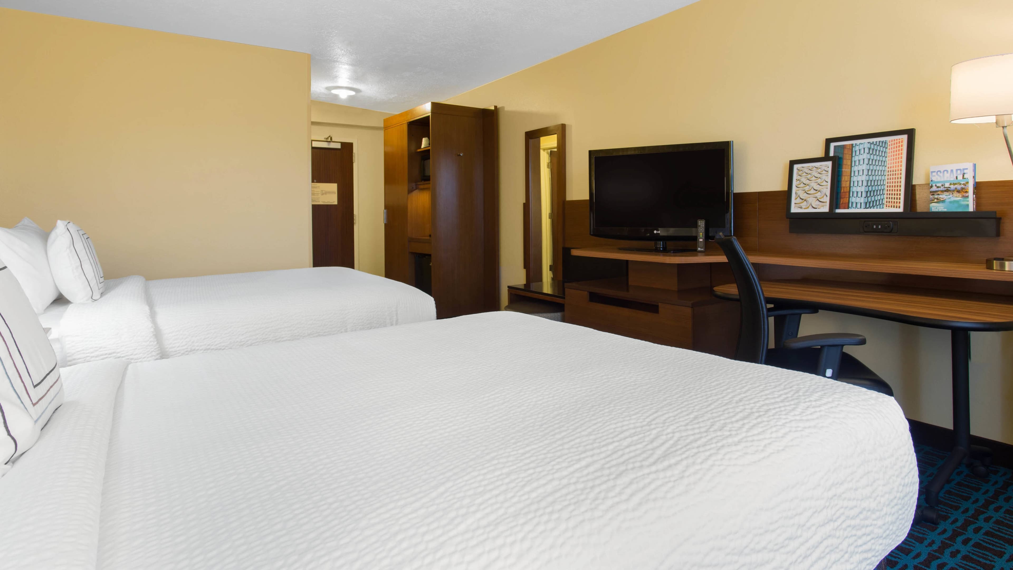 Fairfield Inn & Suites Santa Fe — 12