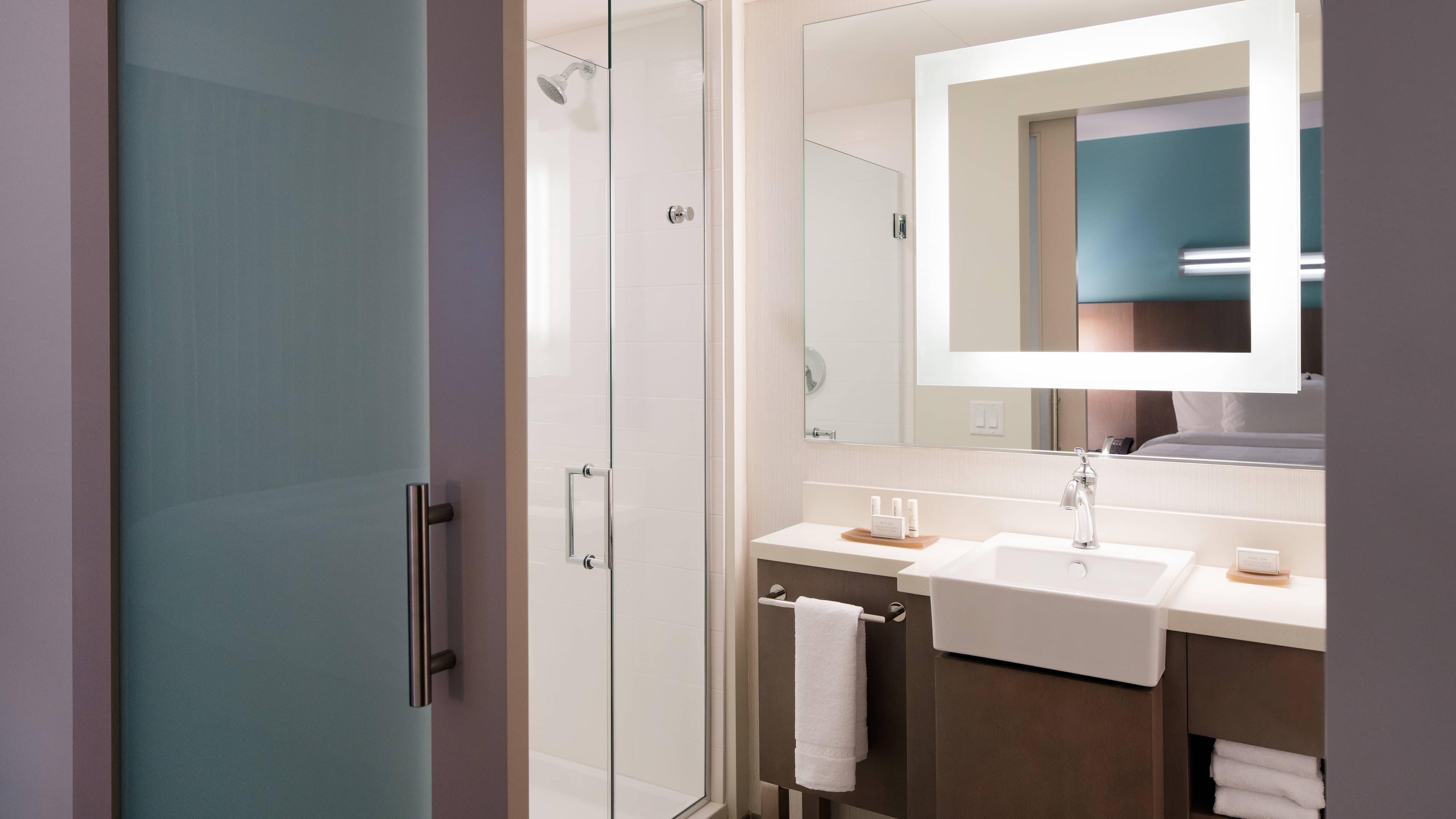 SpringHill Suites San Diego Downtown/Bayfront - Image 5