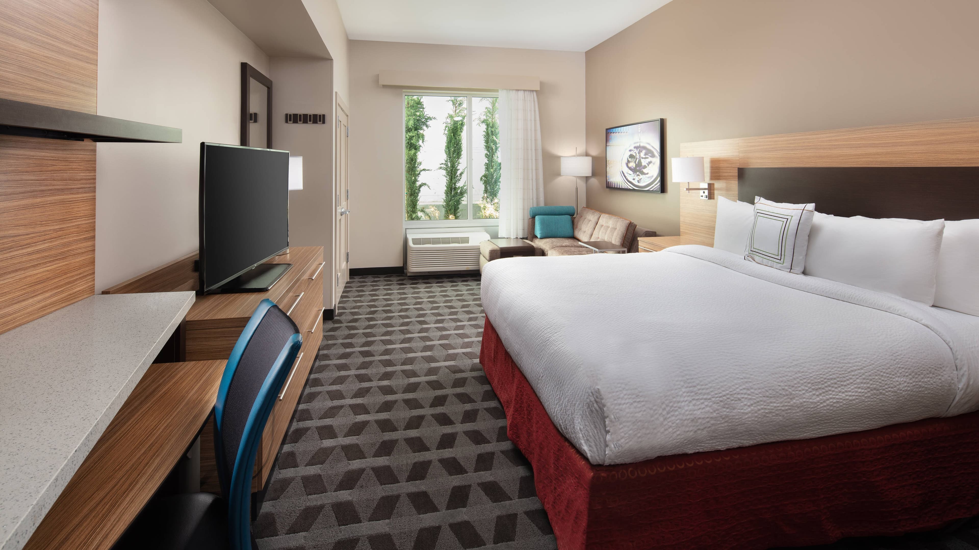 TownePlace Suites San Diego Downtown - Image 3
