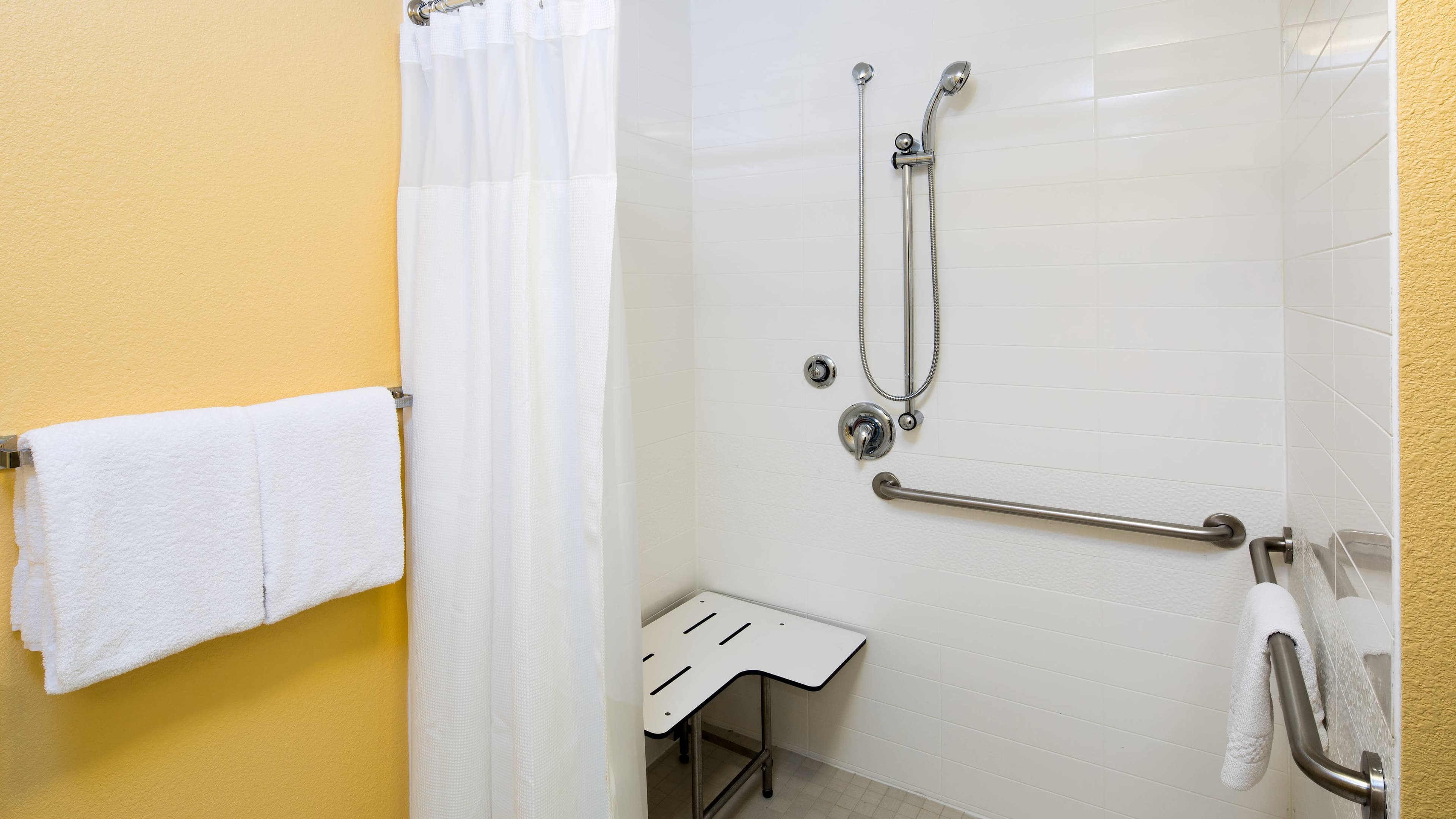 Fairfield Inn & Suites San Antonio Airport/North Star Mall - Image 3