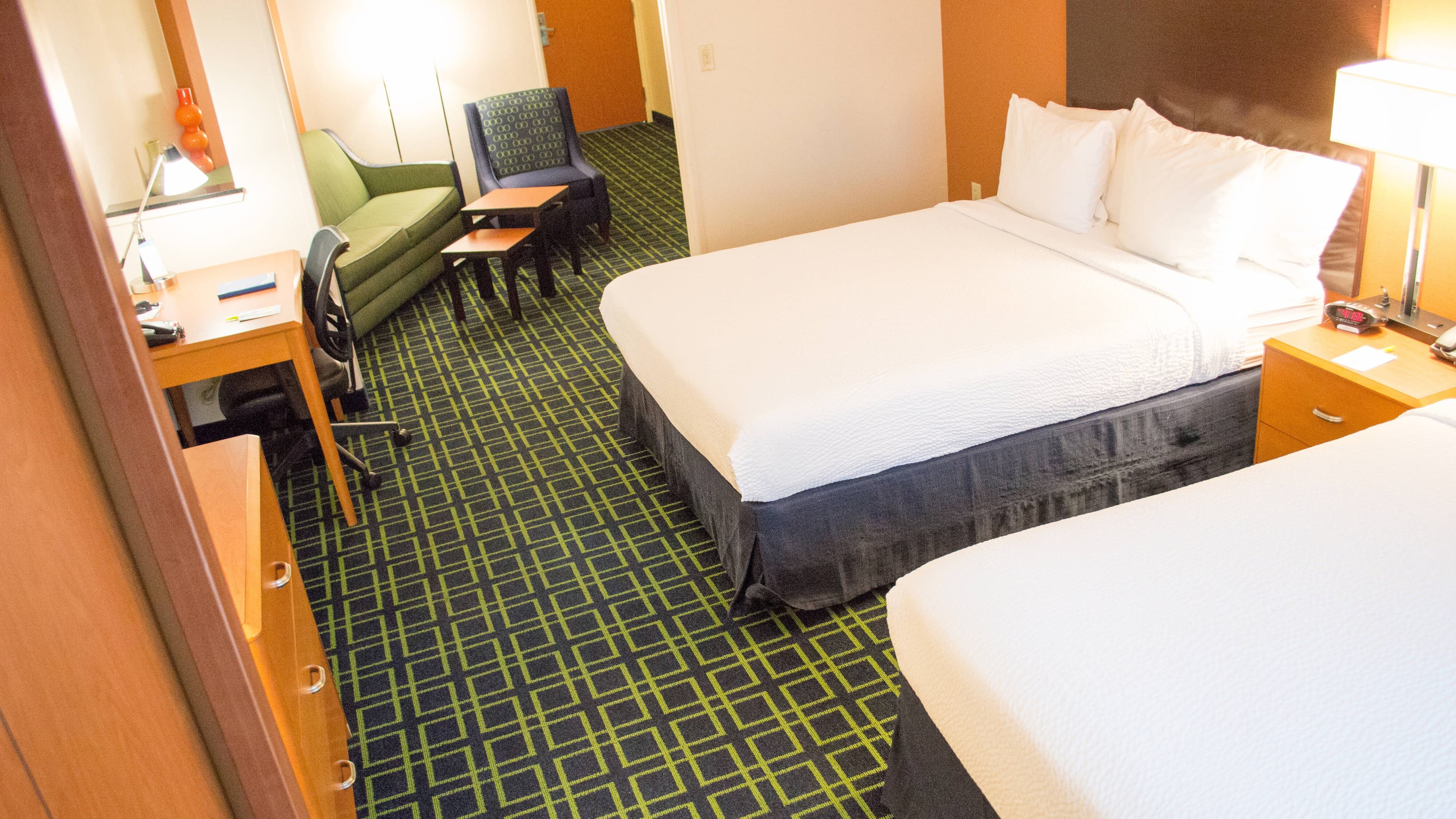 Fairfield Inn & Suites San Antonio North/Stone Oak - Image 2
